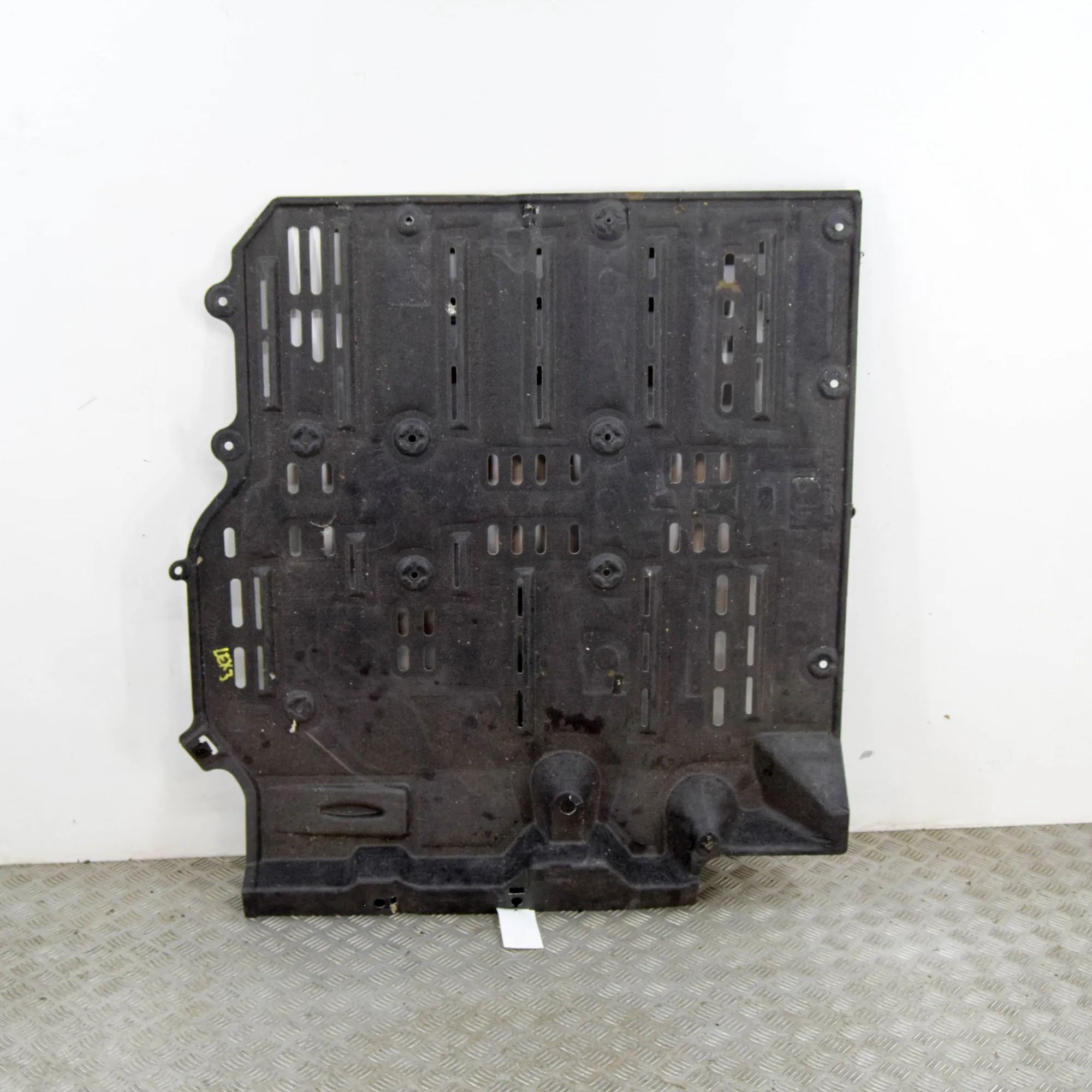 Lexus RX Rear Middle Underbody Cover Rear Middle Underbody Cover — LEXUS RX (_LA1_, ...