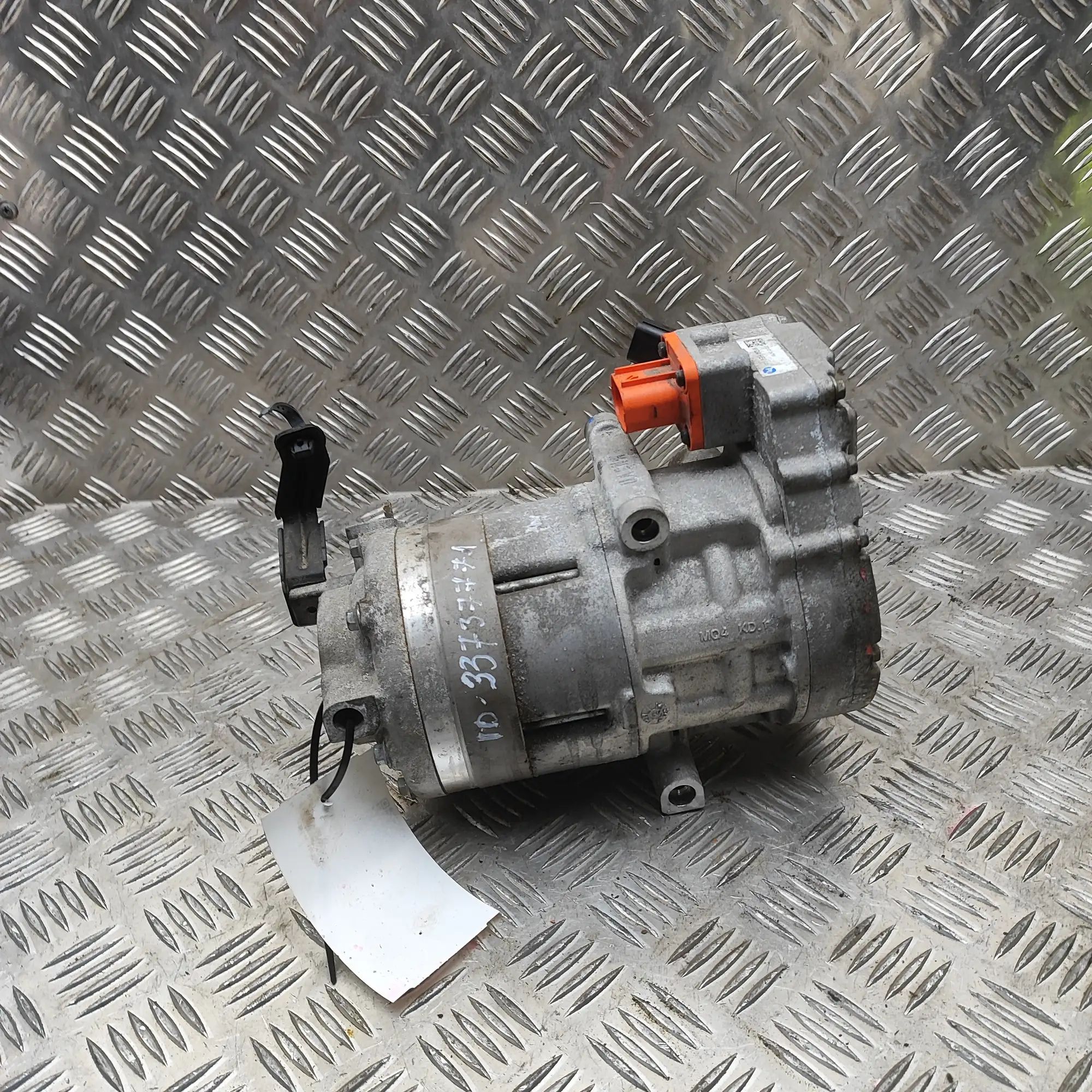 Hyundai Tucson Air-conditioning compressor Air-conditioning compressor — HYUNDAI TUCSON (N...