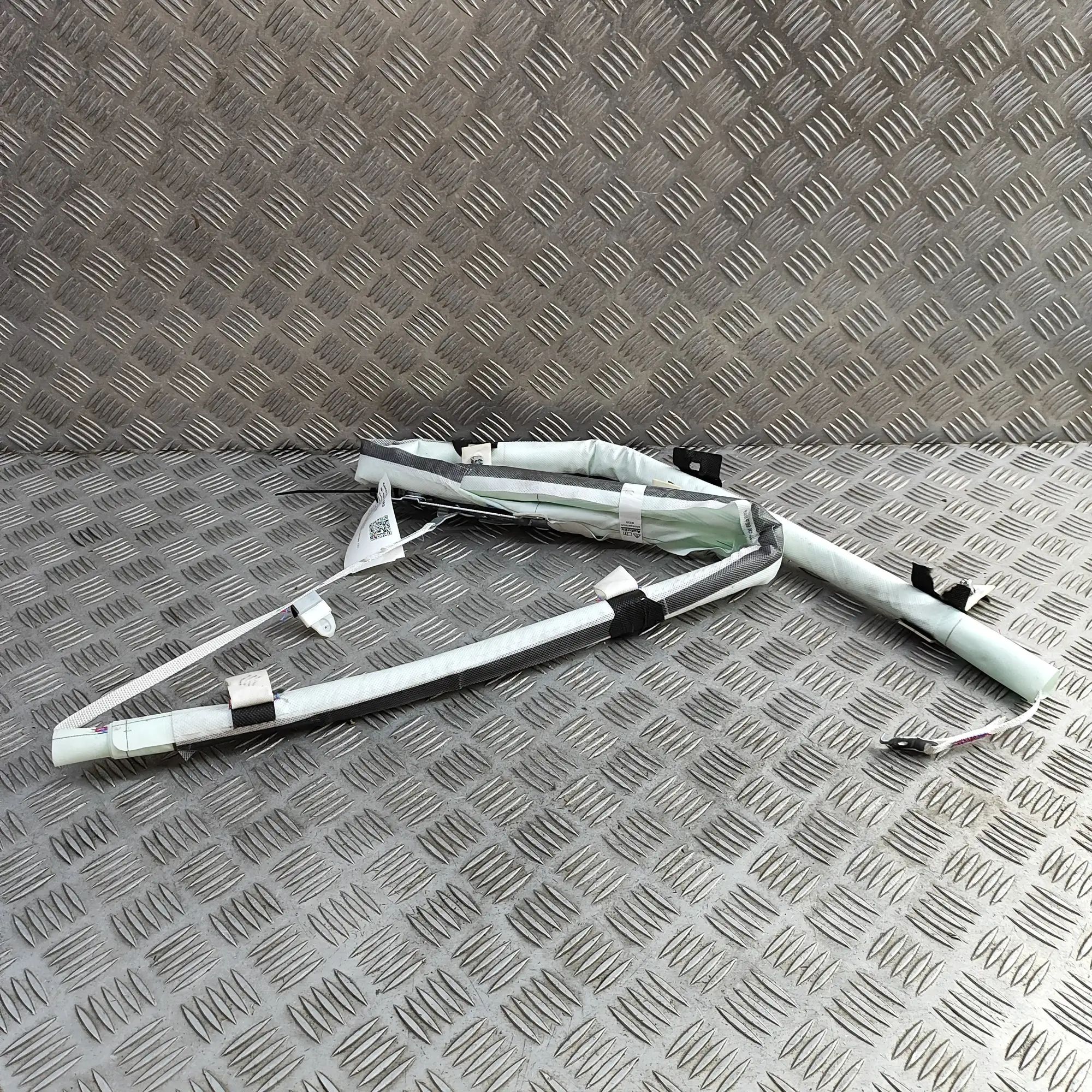 BMW X2 (F39) Left Side Roof Safety Curtain SRS Left Side Roof Safety Curtain SRS — BMW X2 (F39...