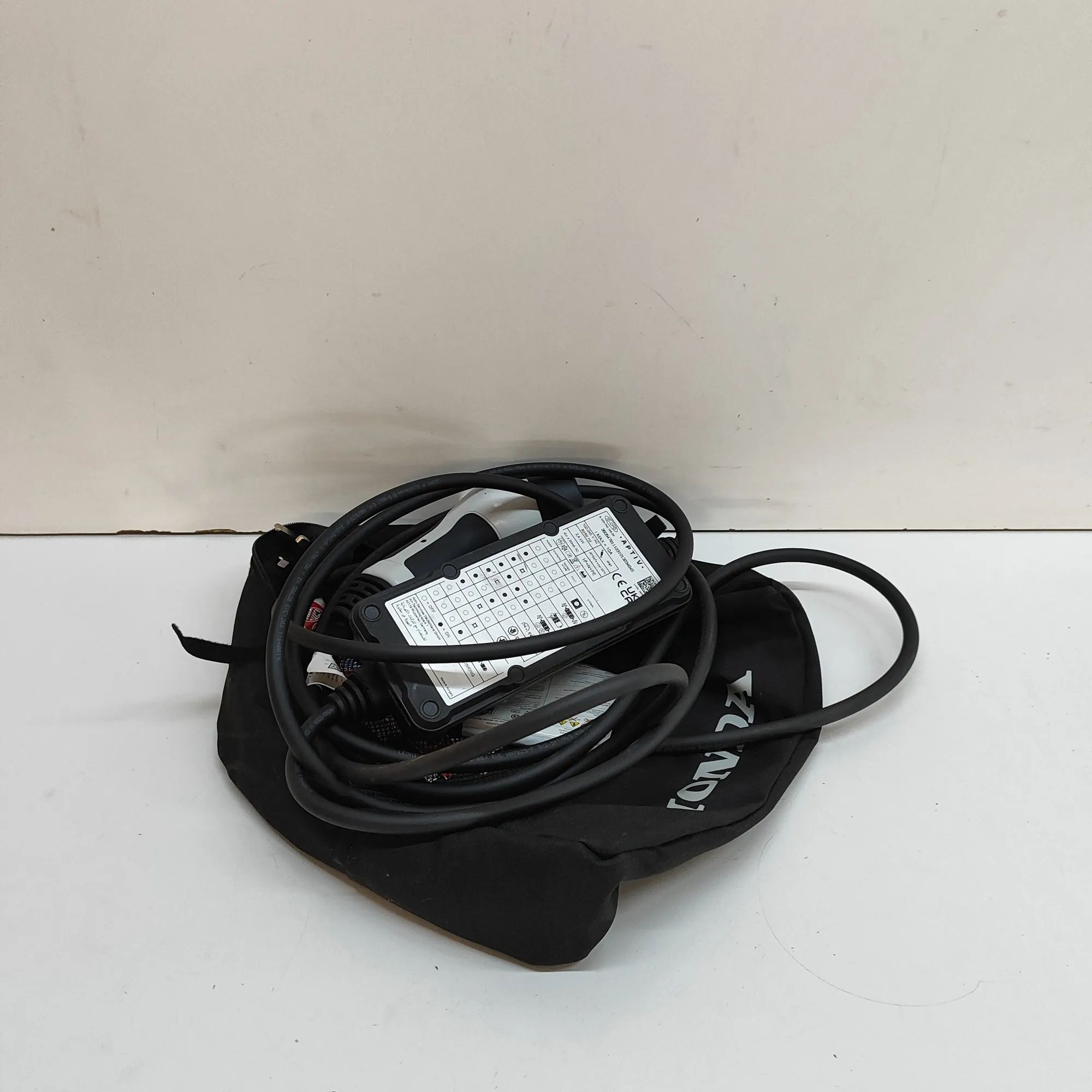 Honda HR-V / e:Ny1 Battery Charging Cable