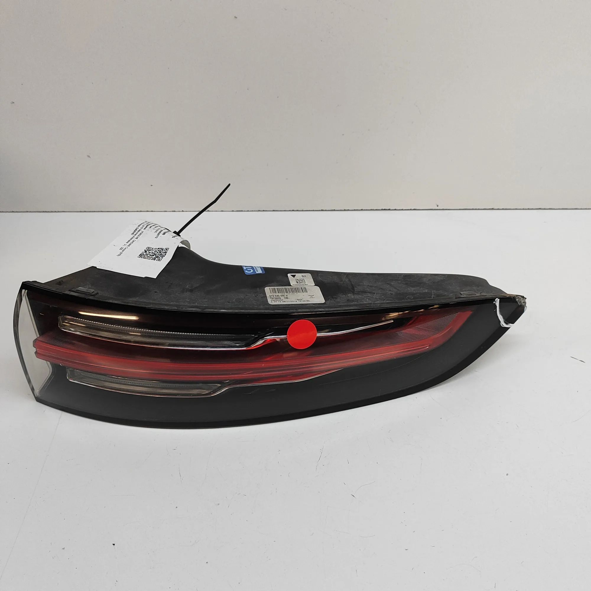 Porsche Cayenne Rear Right Tail Light Rear Right Tail Light — PORSCHE CAYENNE (Coupe ...