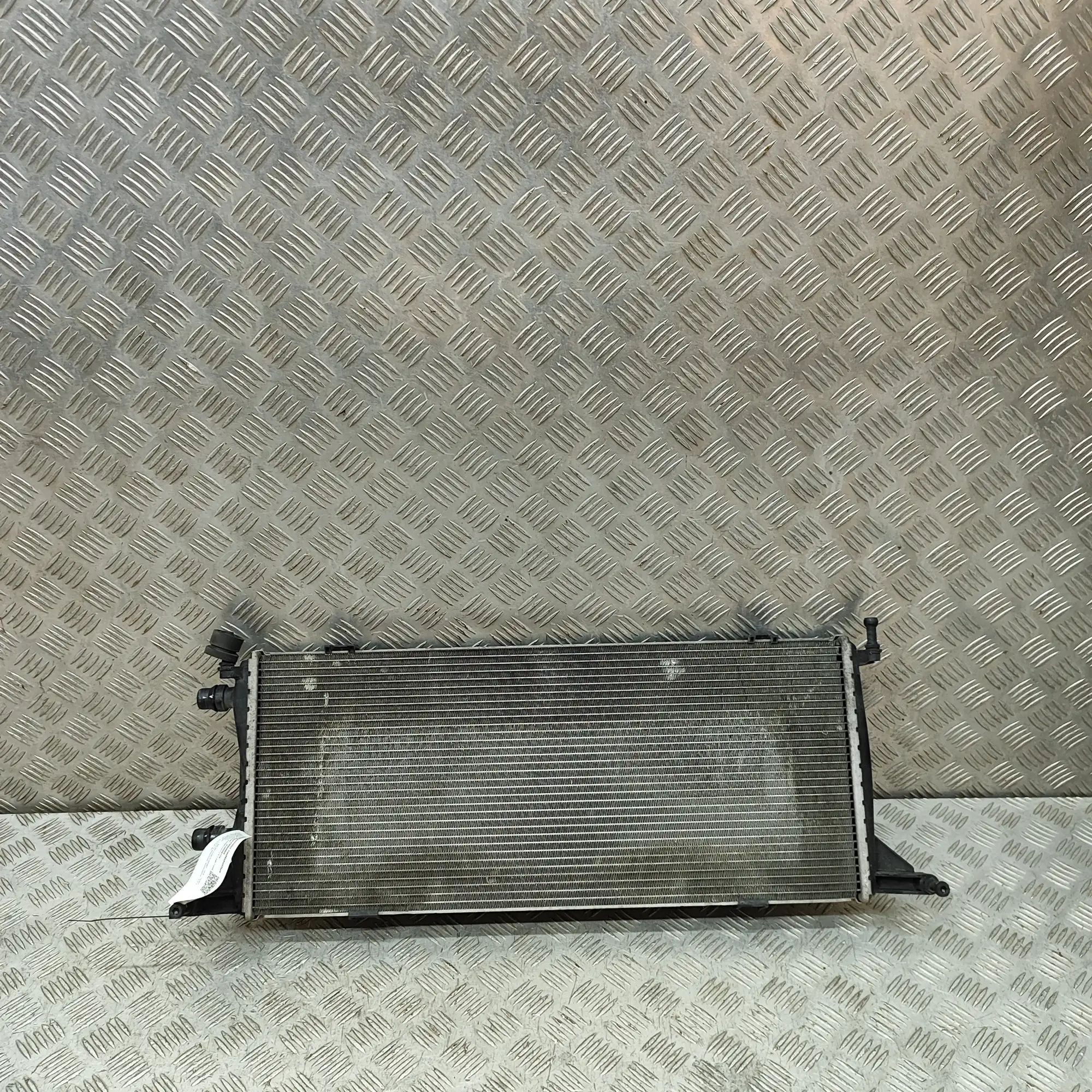 Mercedes-Benz ML / GLE (W166) Cooling Radiator Cooling Radiator — MERCEDES BENZ GLE (Coupe C29...