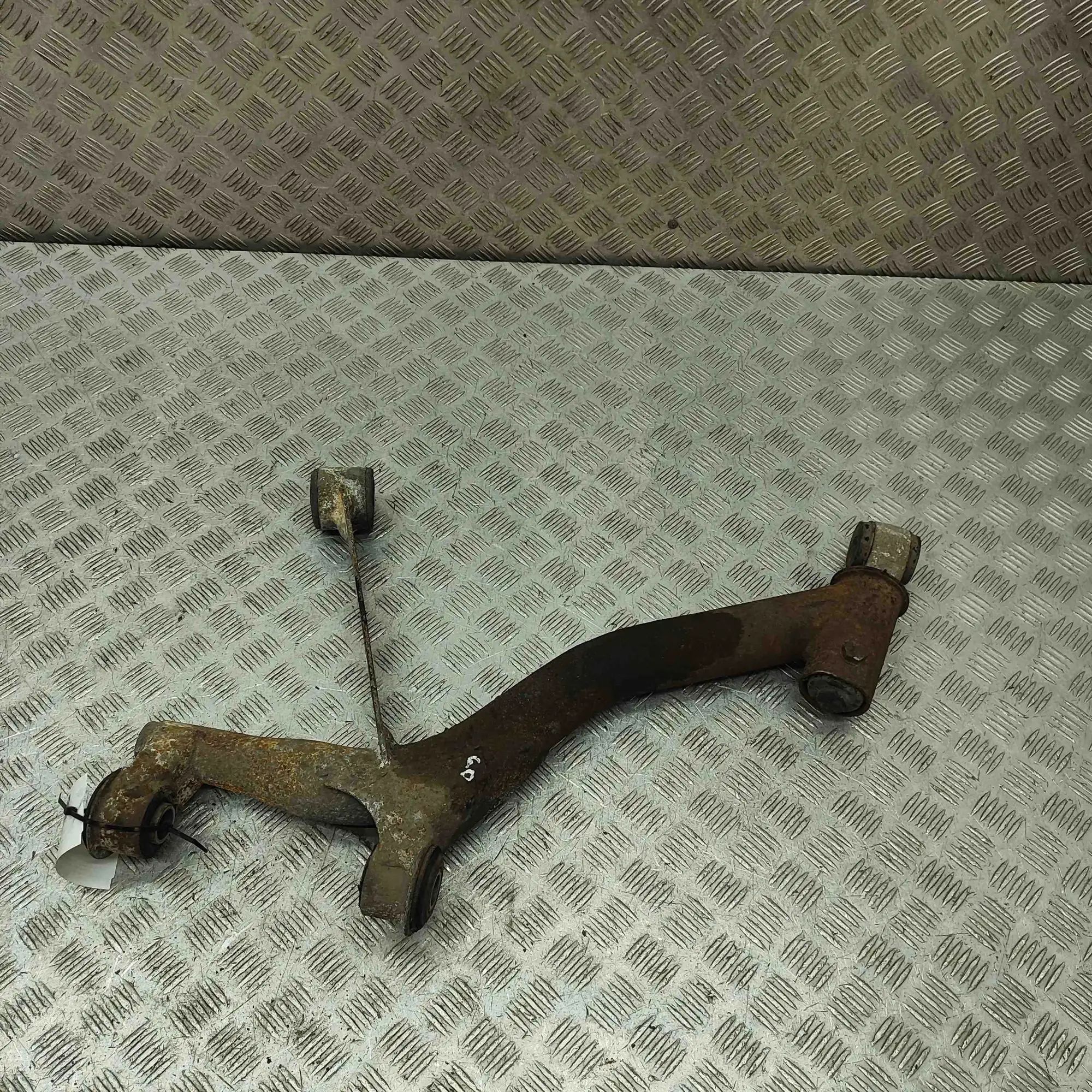 Porsche 928 Rear Right Lower Control Arm Rear Right Lower Control Arm — PORSCHE 928 (197...