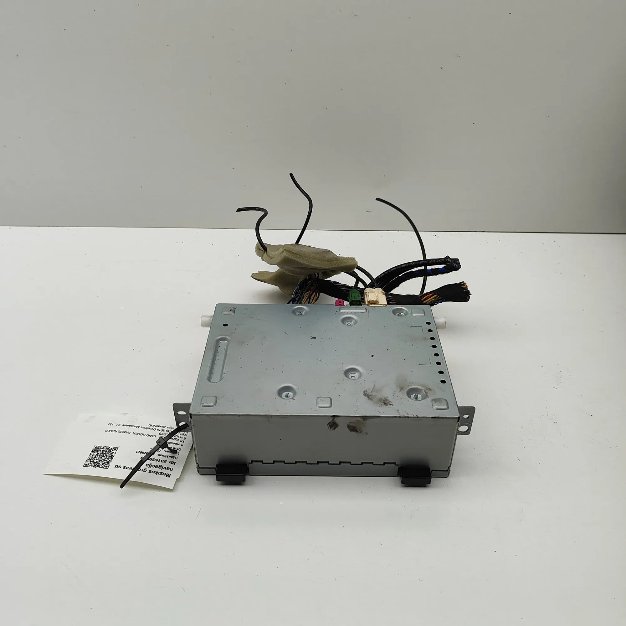 Land Rover Range Rover Evoque Radio / CD / navigation head unit Radio / CD / navigation head unit — LAND ROVER ...