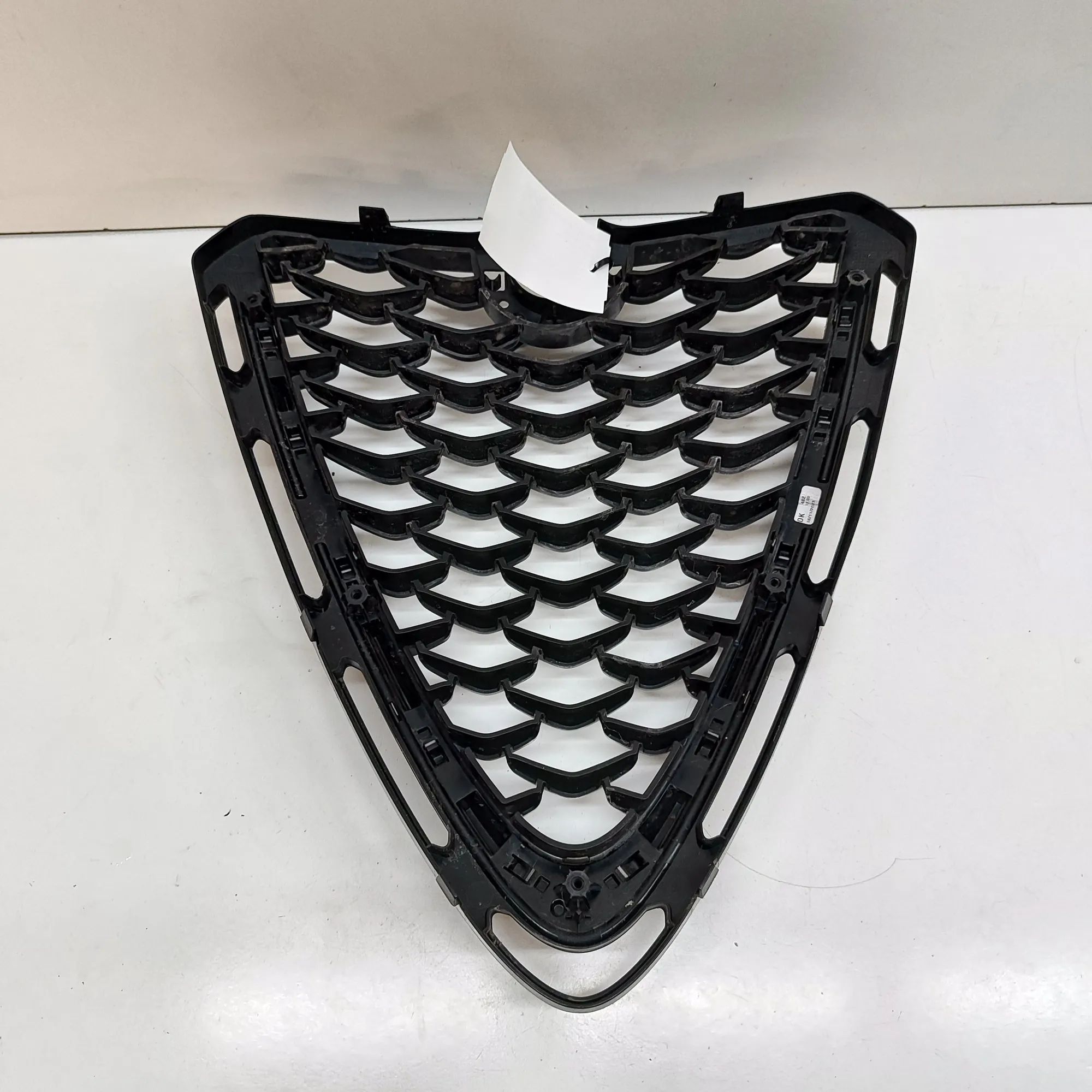 Alfa-Romeo Stelvio Radiator Grille Radiator grille — ALFA ROMEO STELVIO (949_) (20...