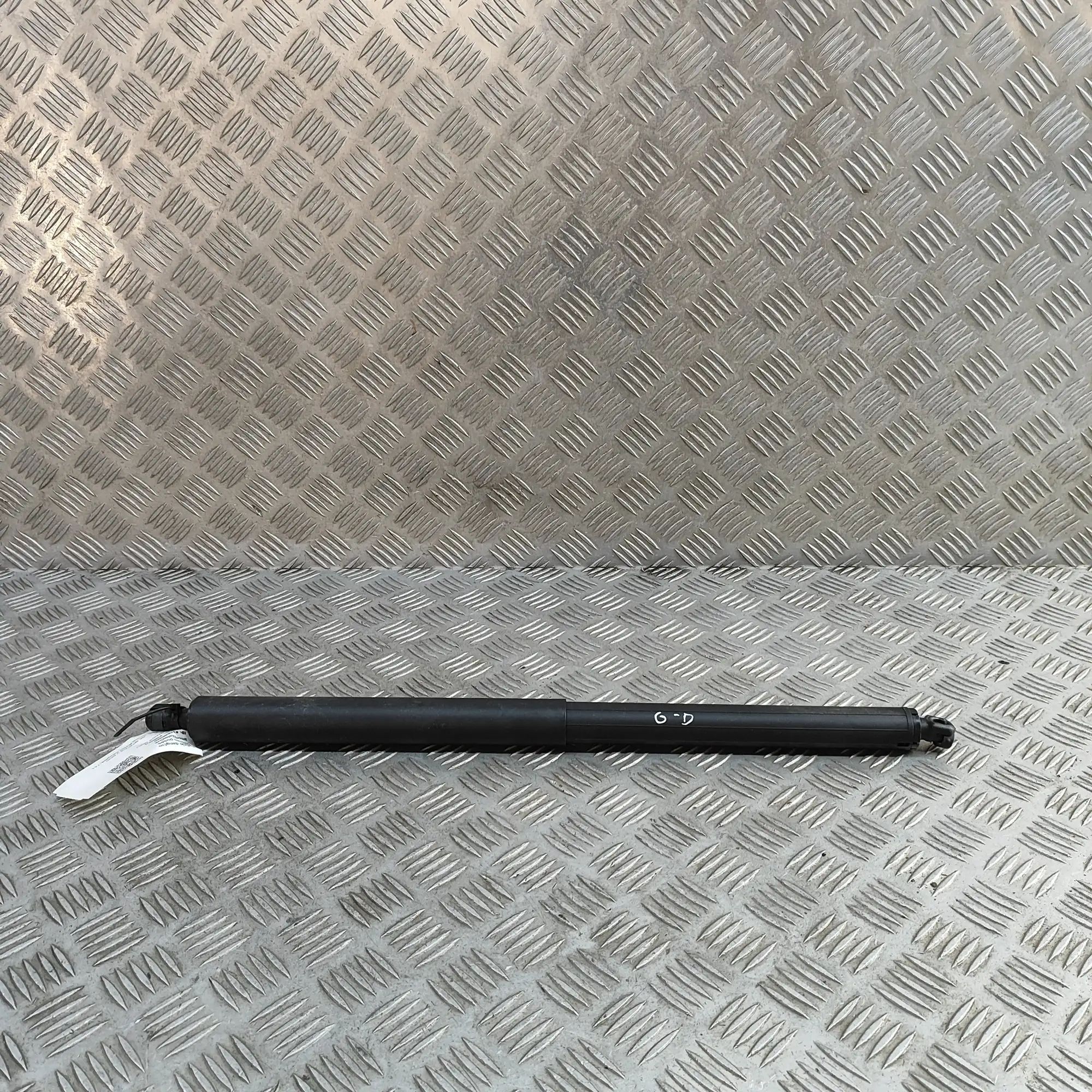 Kia Sportage Right Side Tailgate Gas Strut Right Side Tailgate Gas Strut — KIA SPORTAGE (V...