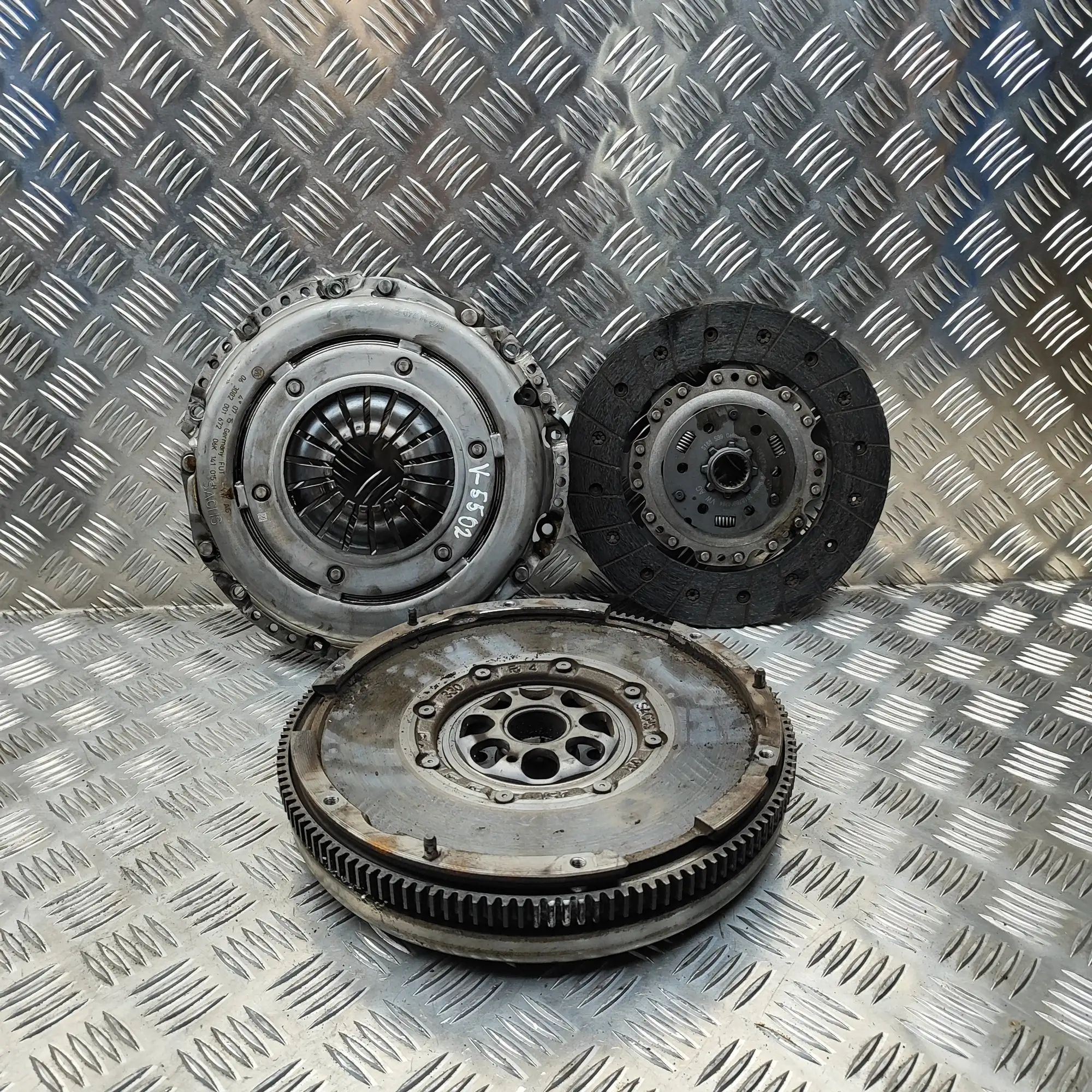 Audi A1 (8X) clutch kit Clutch kit — AUDI A1 (8X1, 8XK) (2010-2018) — 0...