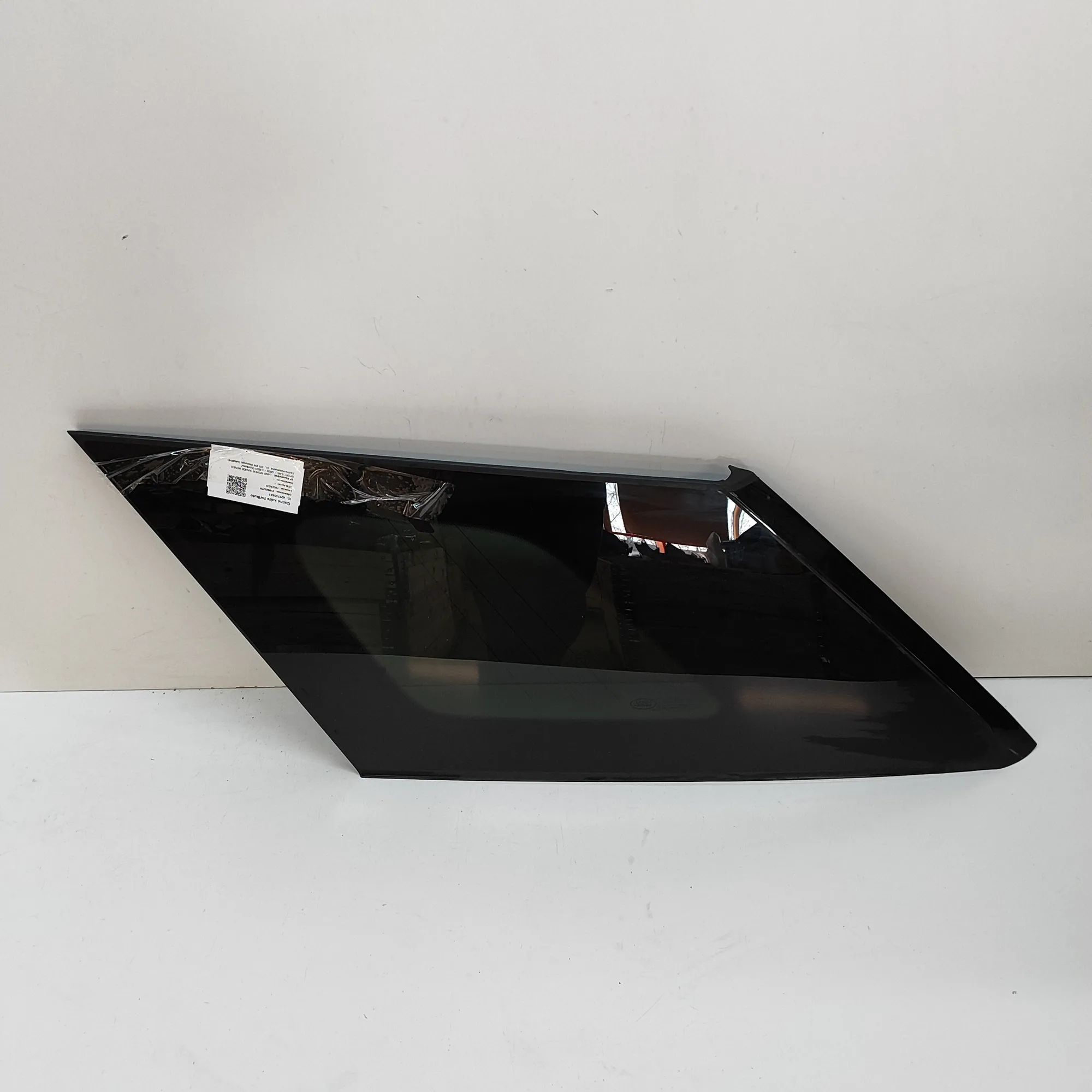 Land Rover Range Rover Sport (L461) Rear Left Quarter Window Rear Left Quarter Window — LAND ROVER RANGE ROV...