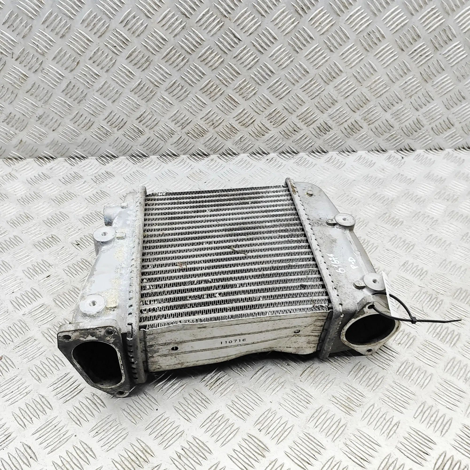 Nissan GT-R Intercooler radiator