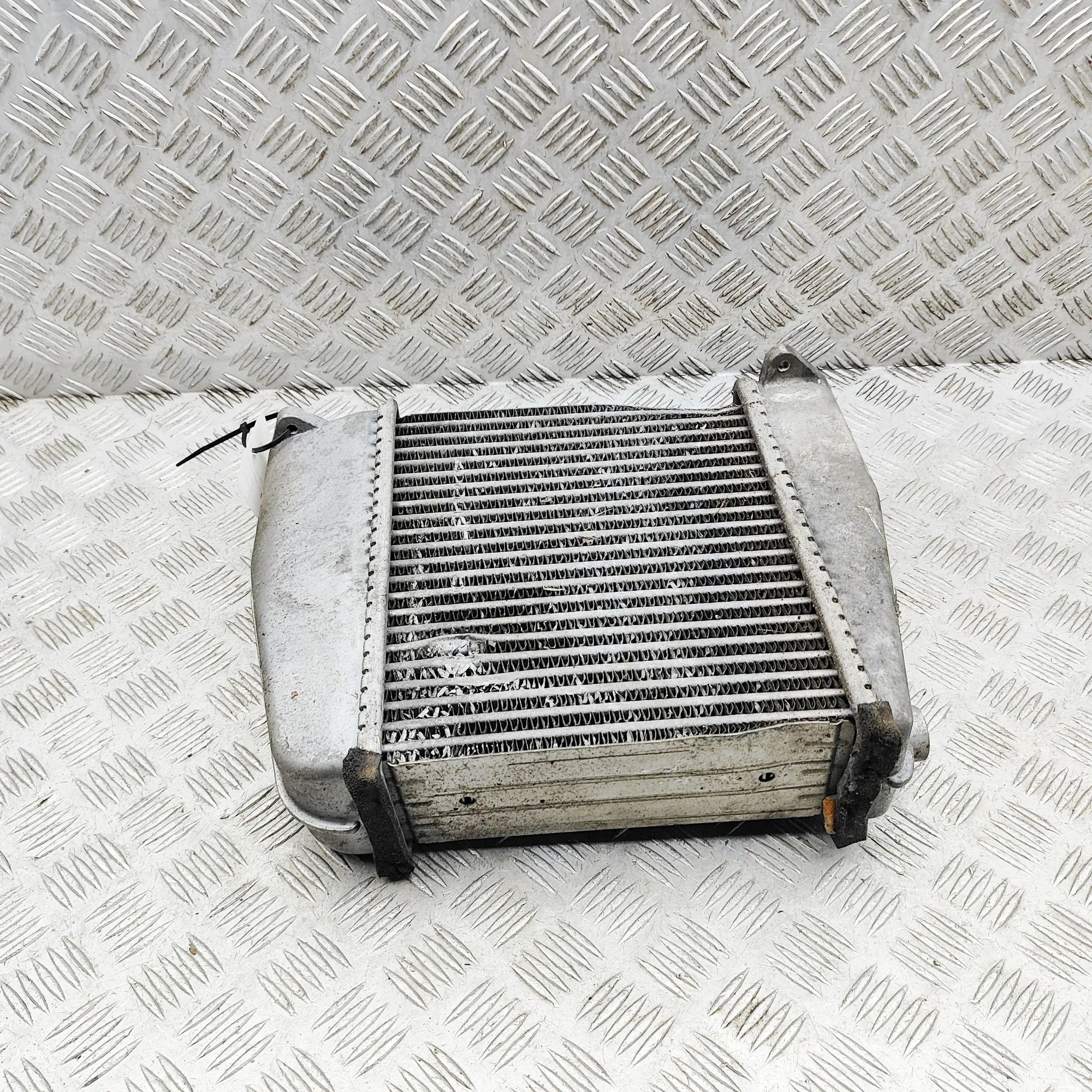 Nissan GT-R Intercooler radiator Intercooler radiator — NISSAN GT-R (R35) (2007-...
