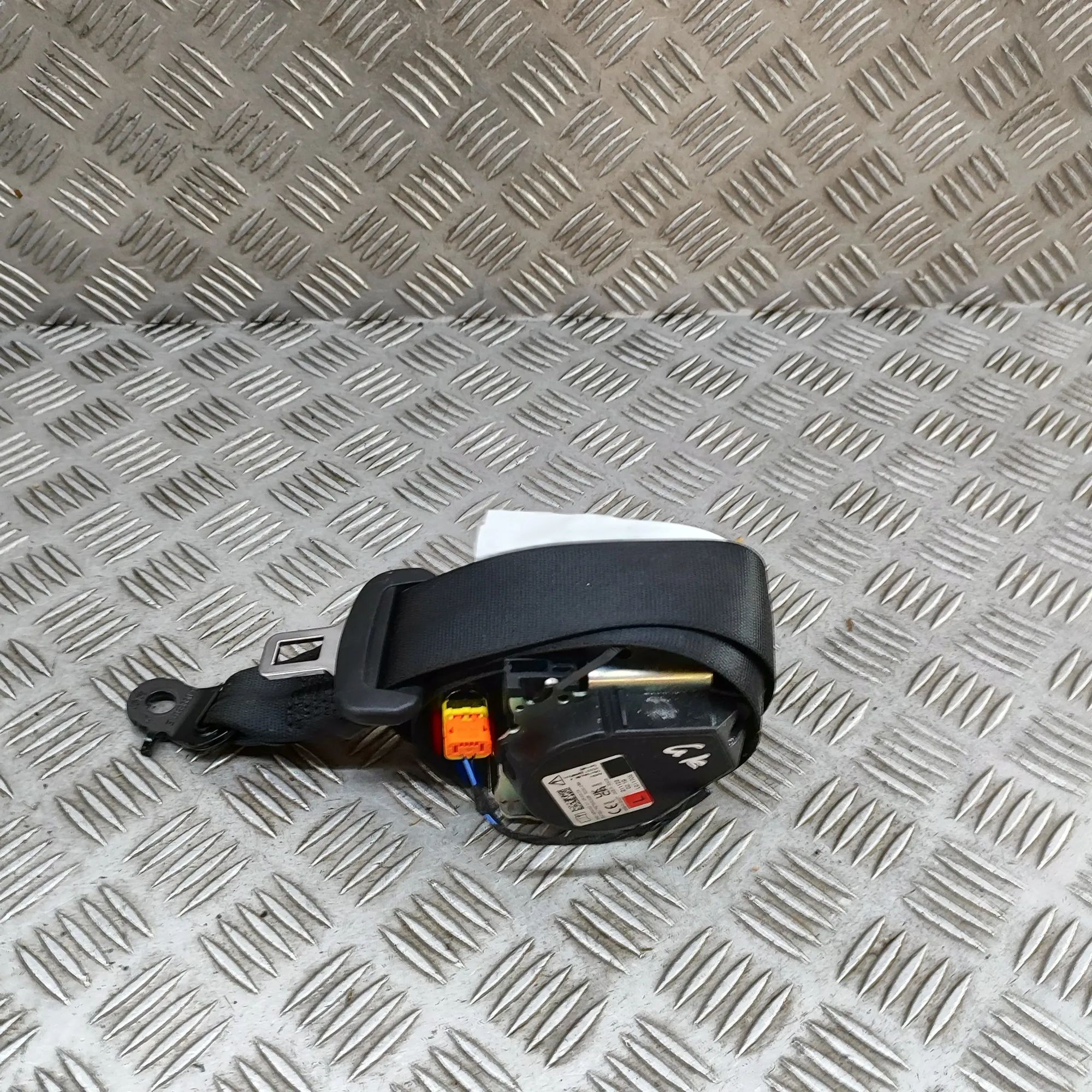 Porsche Taycan Rear Left Seatbelt Rear Left Seatbelt — PORSCHE TAYCAN (2019-...) ...