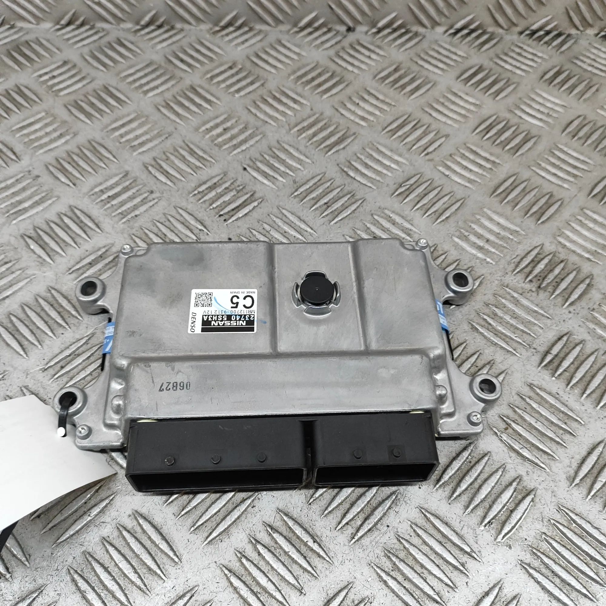 Nissan Leaf Engine Control Unit Engine Control Unit — NISSAN LEAF (ZE1) (2017-....