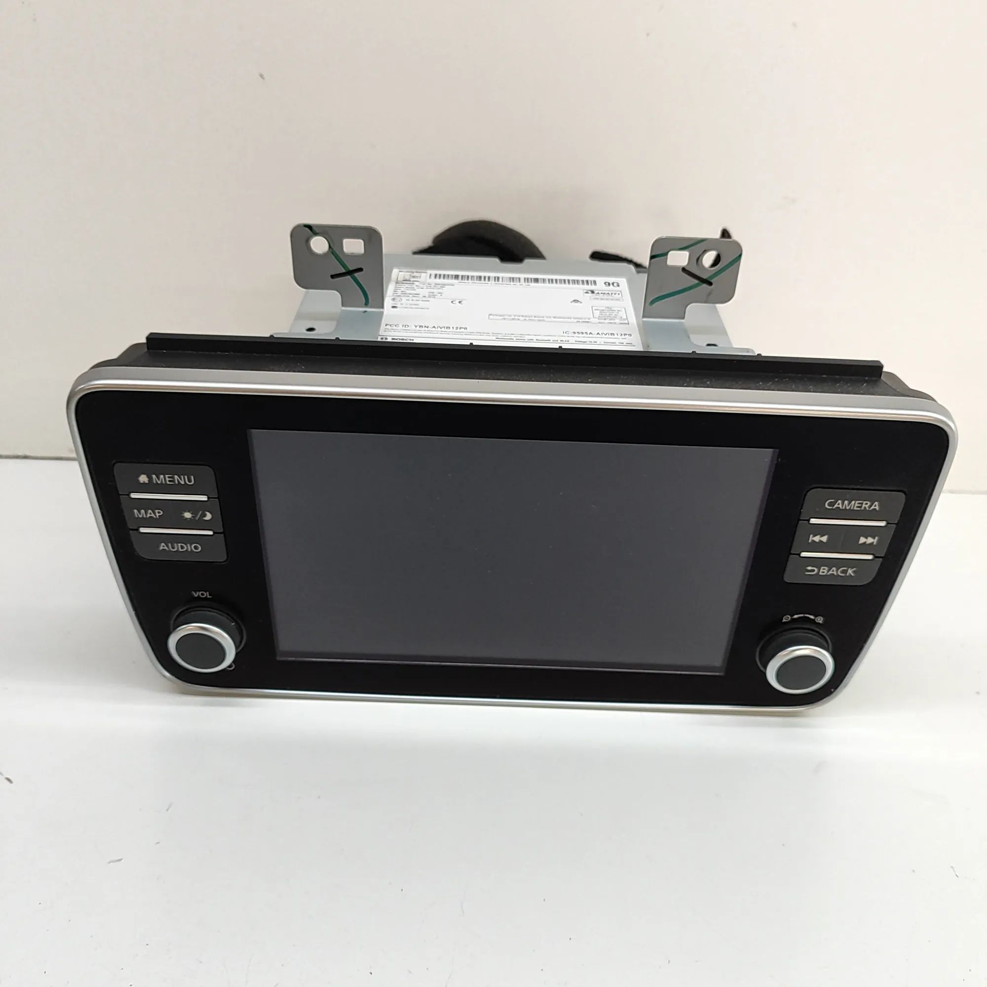 Nissan Leaf Radio / CD / navigation head unit Radio / CD / navigation head unit — NISSAN LEAF...
