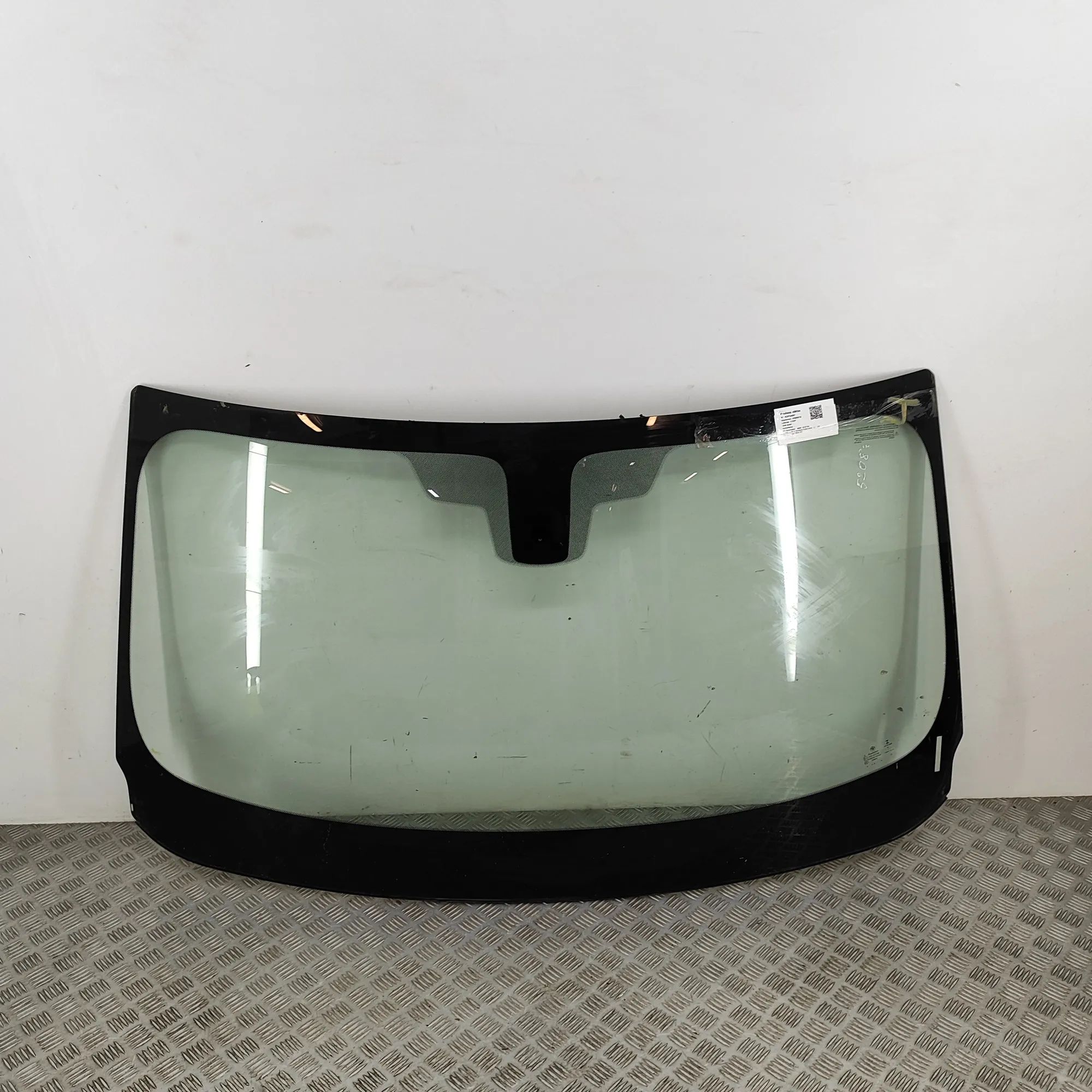BMW X2 (F39) Front Windshield Front Windshield — BMW X2 (F39) (2018-...) — 74...