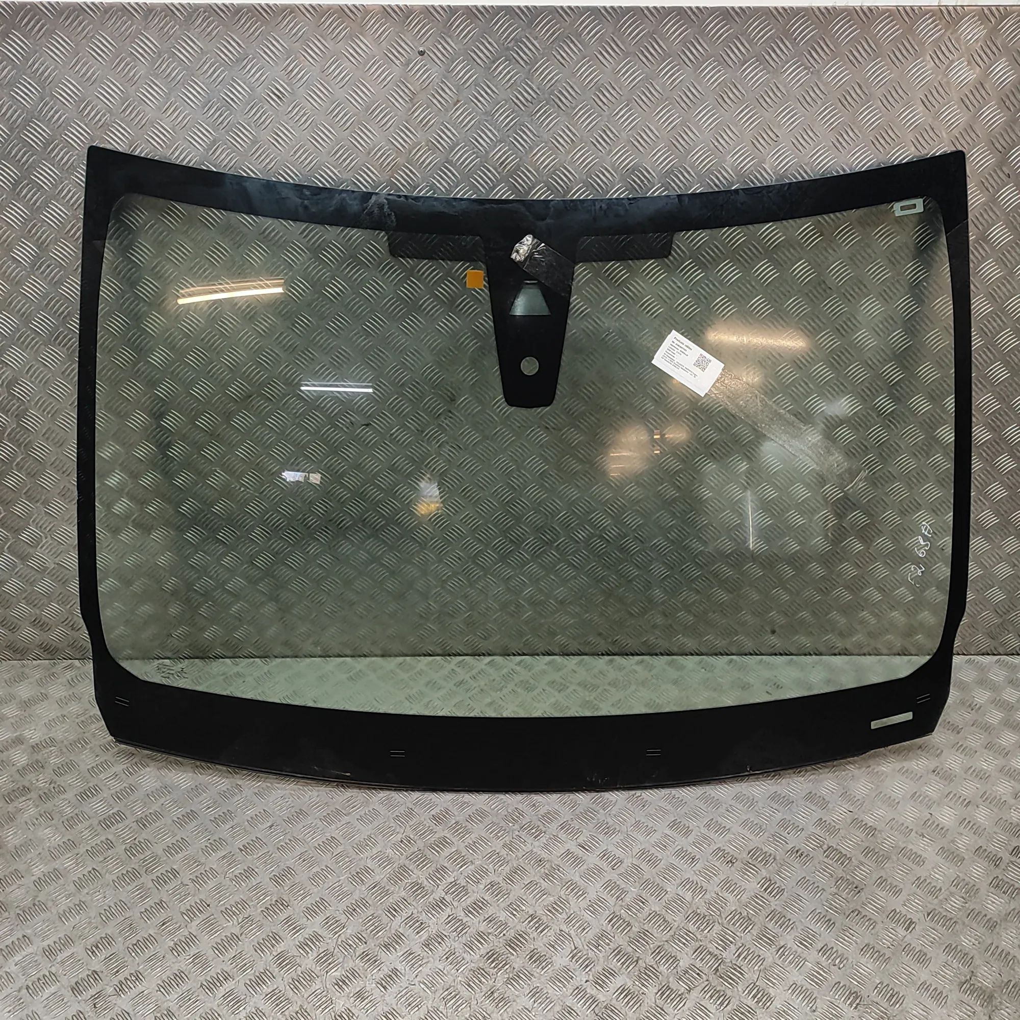 Peugeot Partner / Rifter Front Windshield Front Windshield — PEUGEOT PARTNER (Van) (2018-...