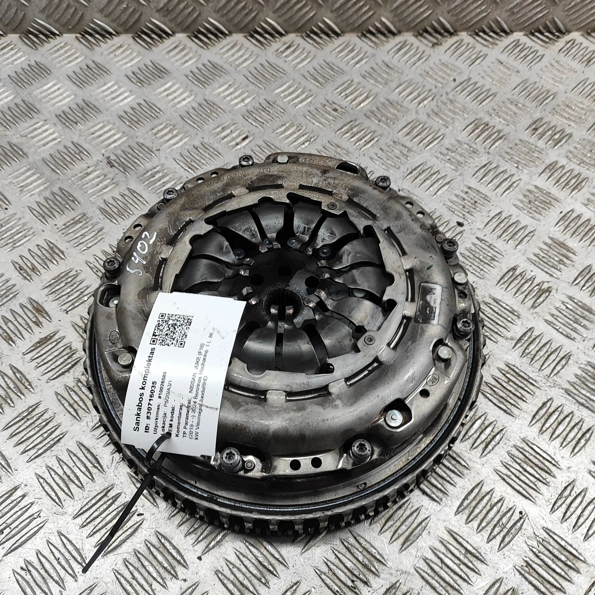 Nissan Juke kytkinsarja Clutch kit — NISSAN JUKE (F16) (2019-...) — 302...