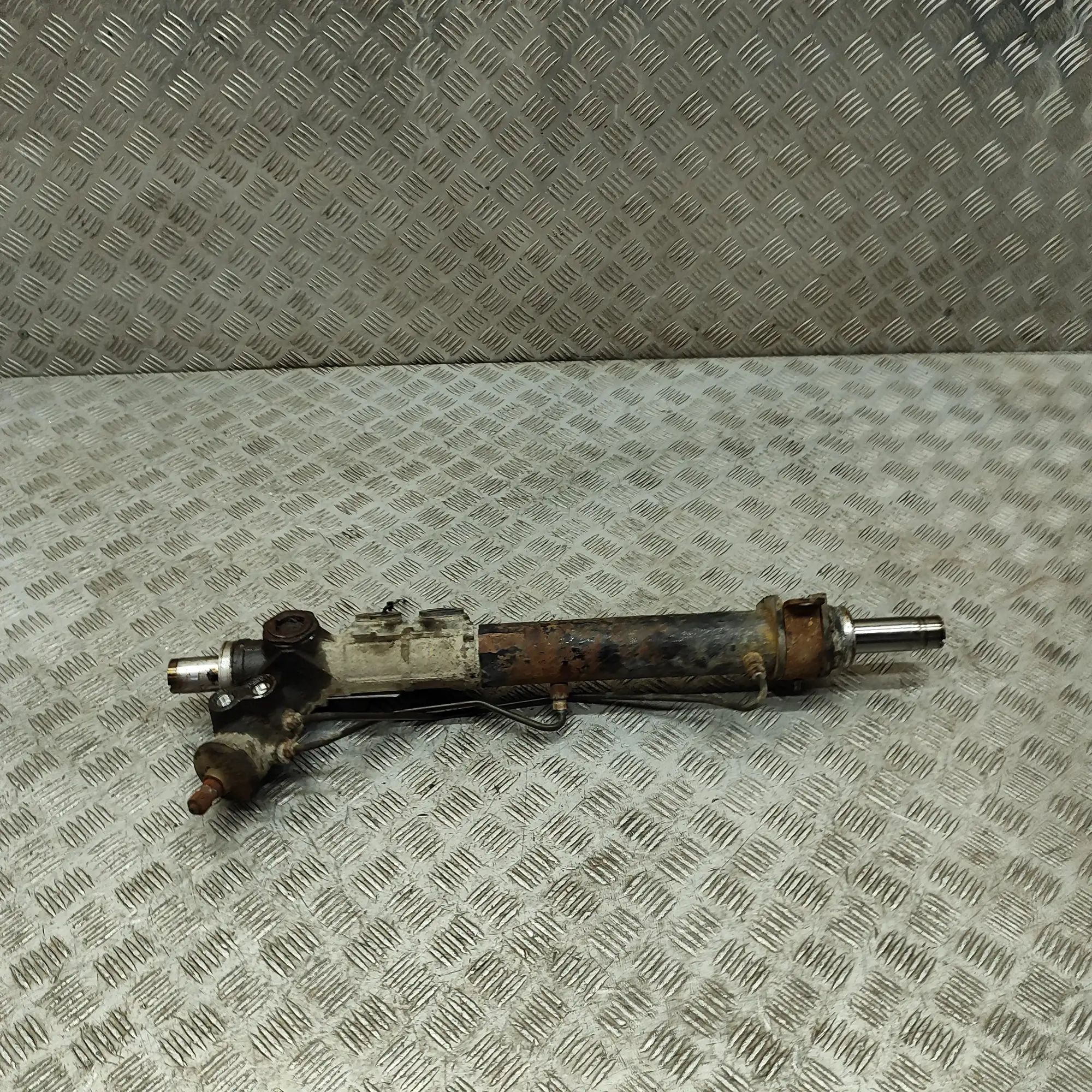 Isuzu D-Max ohjaushammastanko Steering Rack — ISUZU D-MAX (II TFR, TFS) (2012...