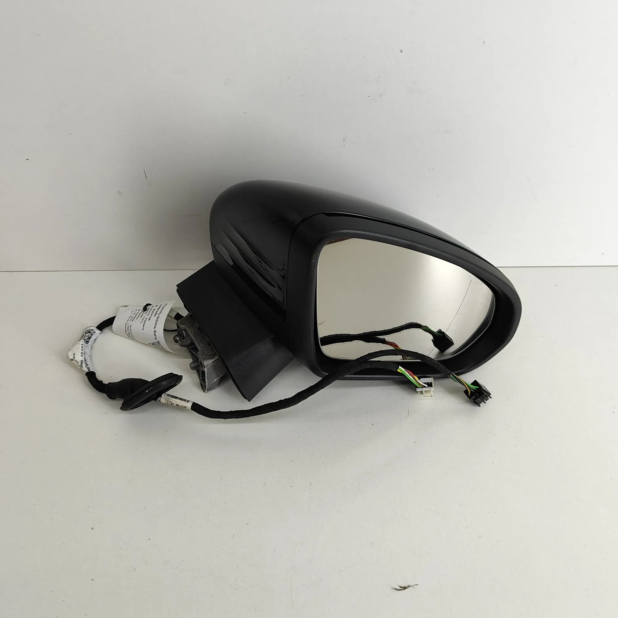 Mercedes-Benz CLA (C118) Right Side Wing Mirror Right Side Wing Mirror — MERCEDES BENZ CLA (Cou...