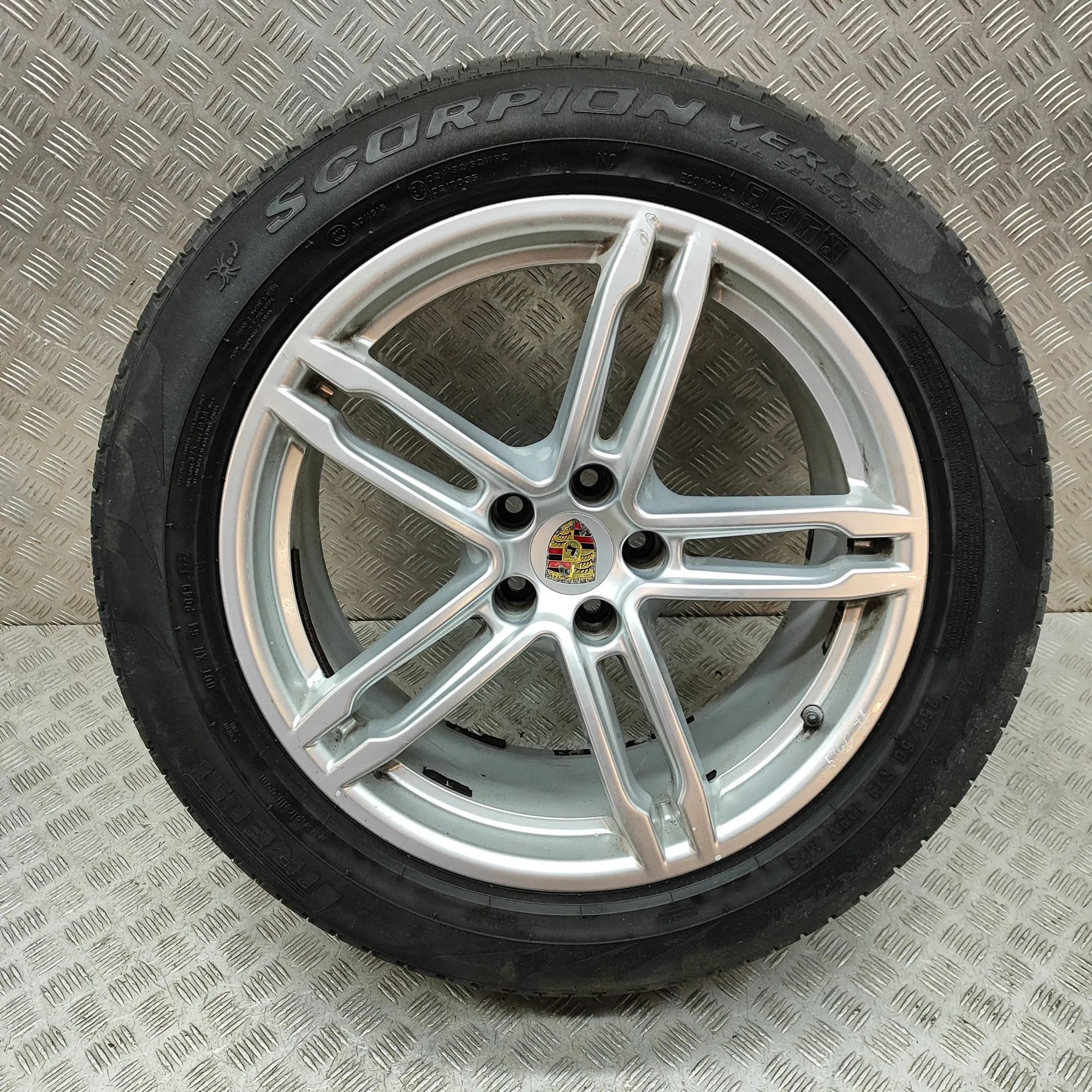 Porsche Macan Alloy Wheel Alloy wheel — PORSCHE MACAN (95B) (2014-...) — ...