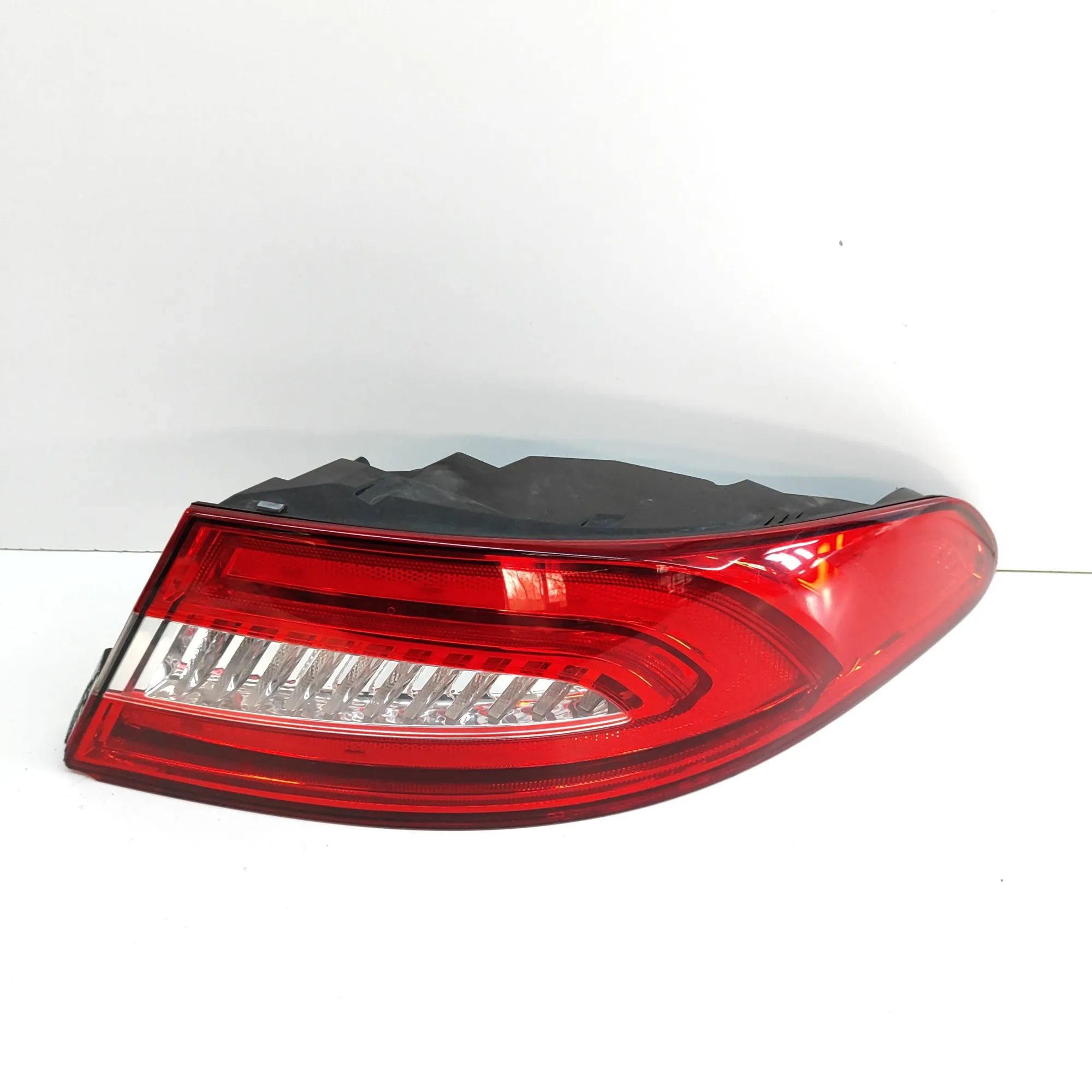 Jaguar XF Rear Right Tail Light Rear Right Tail Light — JAGUAR XF (X250) (2008-...