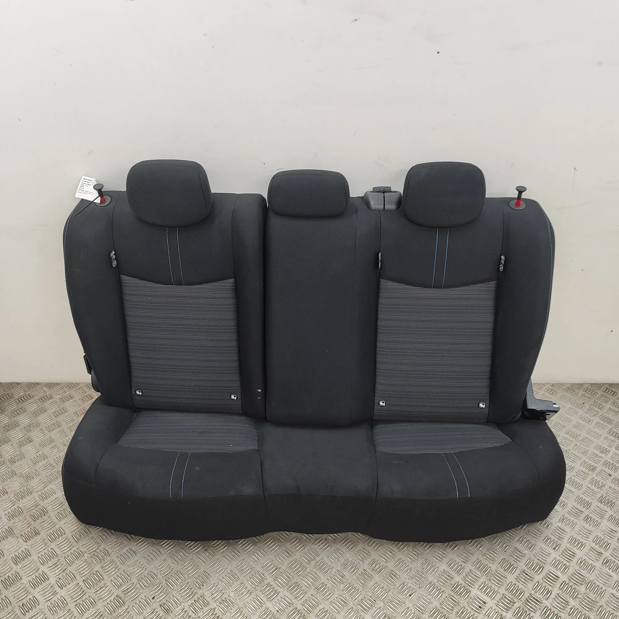 Nissan Leaf Заднее сиденье Rear seat — NISSAN LEAF (ZE1) (2017-...) — 8830...