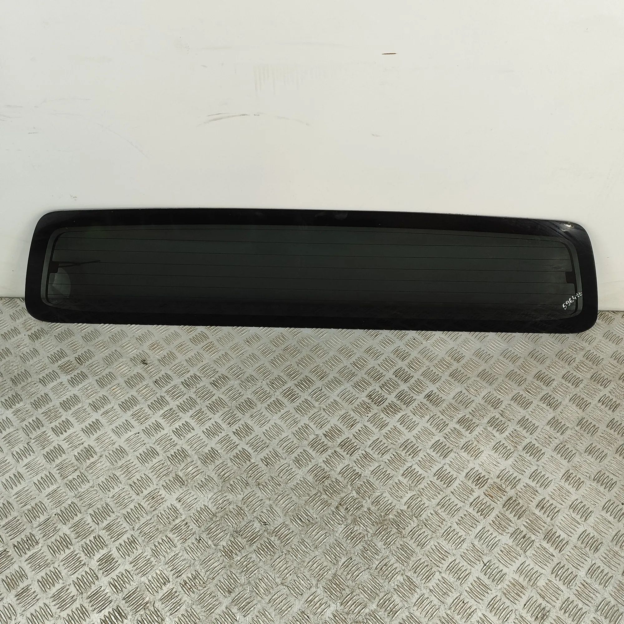 Toyota Hilux Rear Window glass Rear window glass — TOYOTA HILUX (VII Pick-up _...