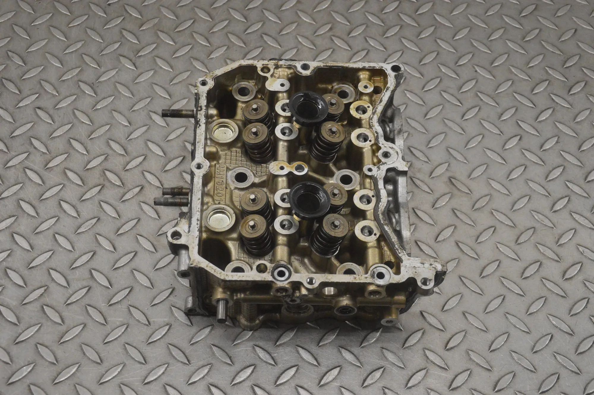 Subaru XV Right Side Engine Head Right Side Engine Head — SUBARU XV (_GP_) (2011...