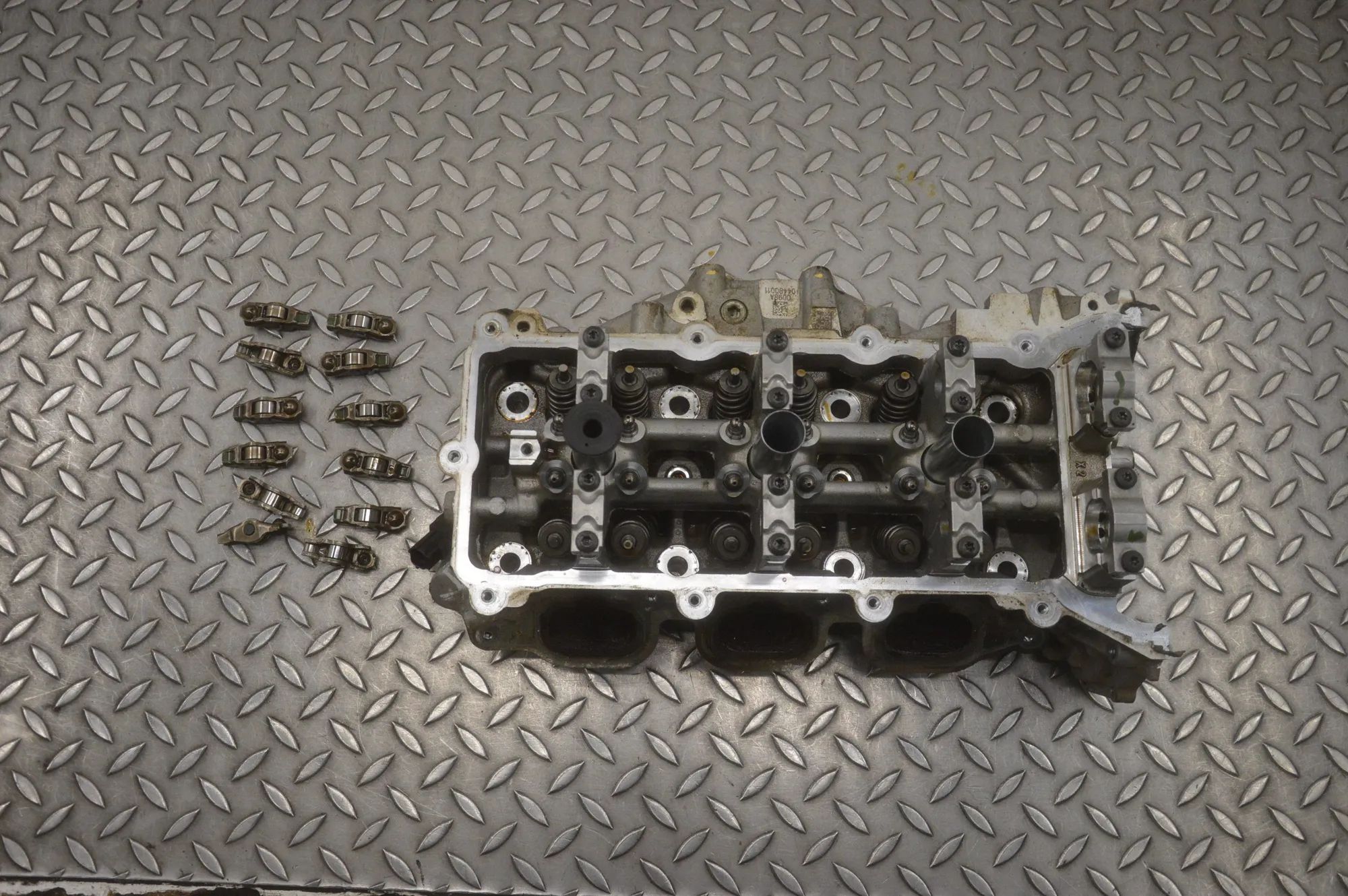 Jeep Wrangler (JK) Left Side Engine Head Left Side Engine Head — JEEP WRANGLER (III JK) ...