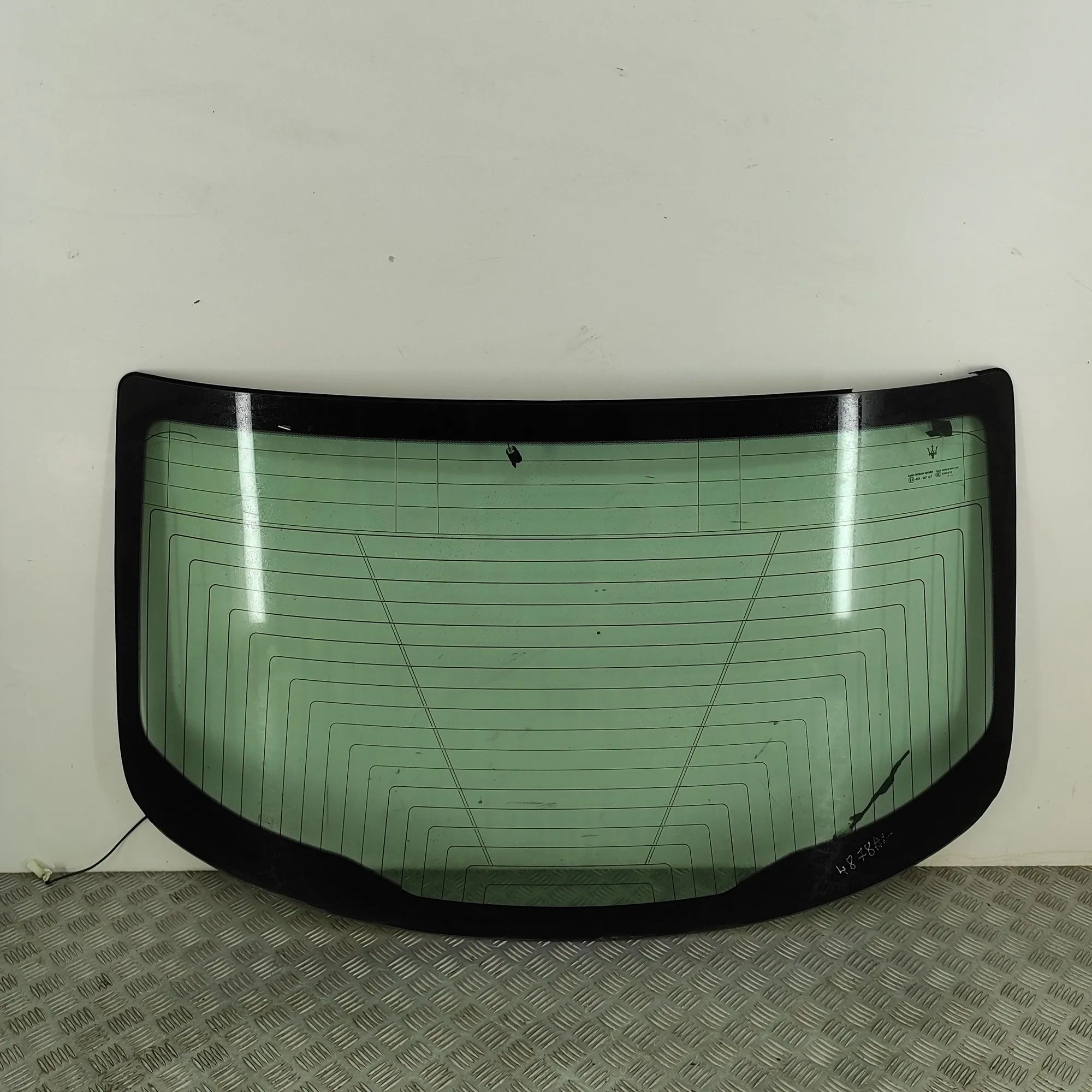 Maserati Ghibli Rear Window glass Rear window glass — MASERATI GHIBLI (M157) (201...