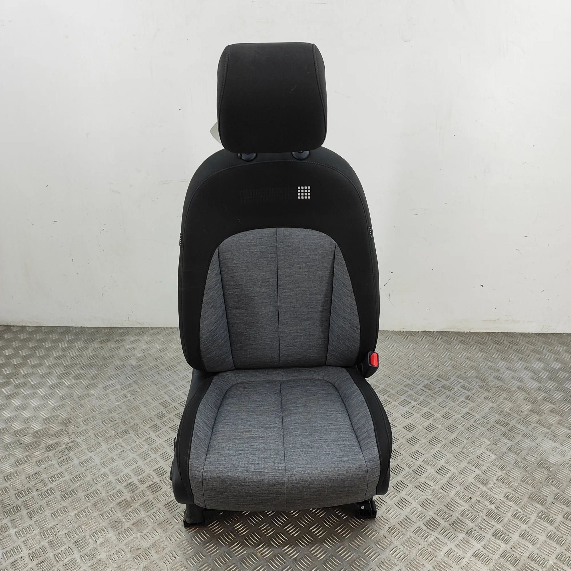 Hyundai Ioniq Front Right Seat Front right seat — HYUNDAI IONIQ (5 NE) (2020-....