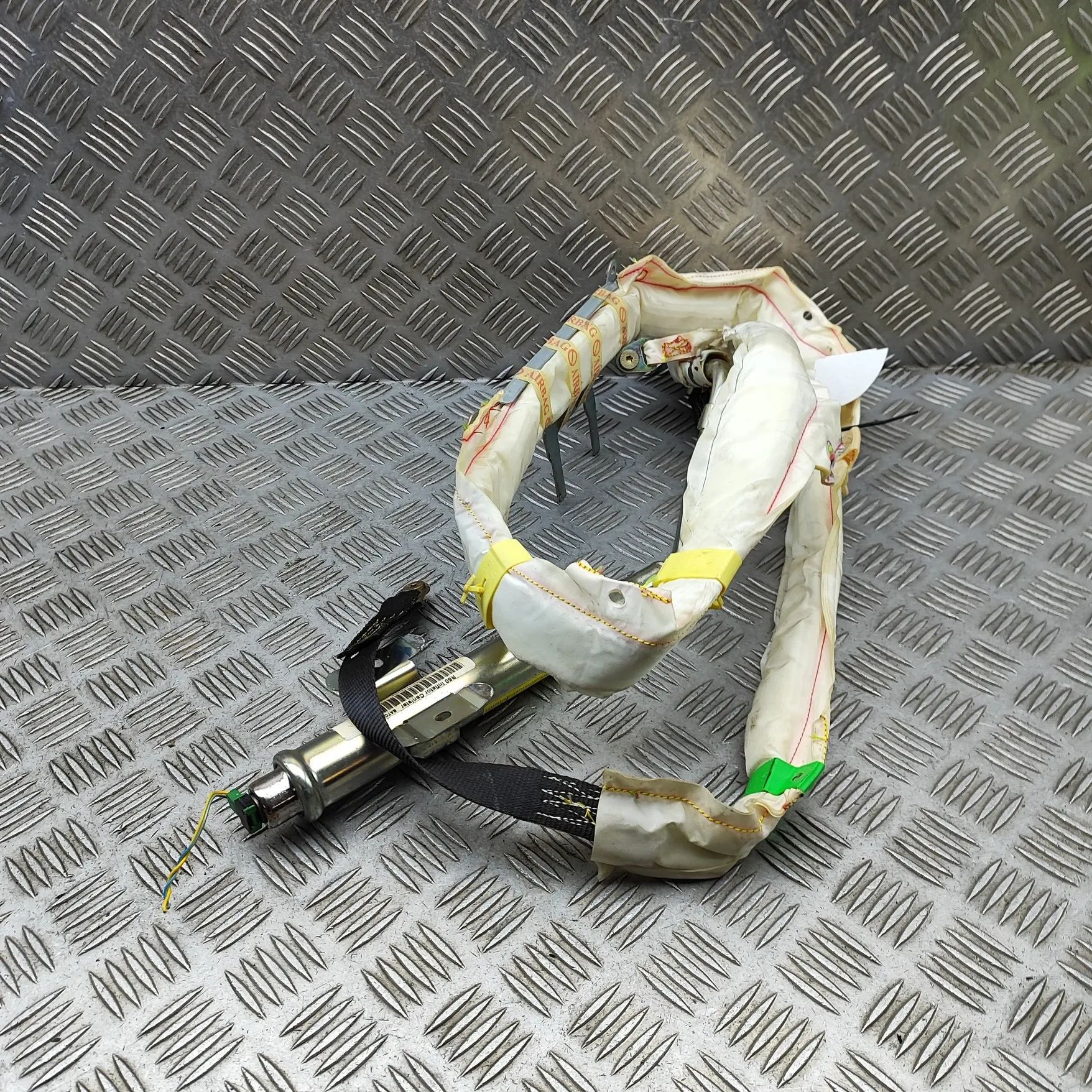 Mini One, Cooper (R50 / R52 / R53) Left Side Roof Safety Curtain SRS