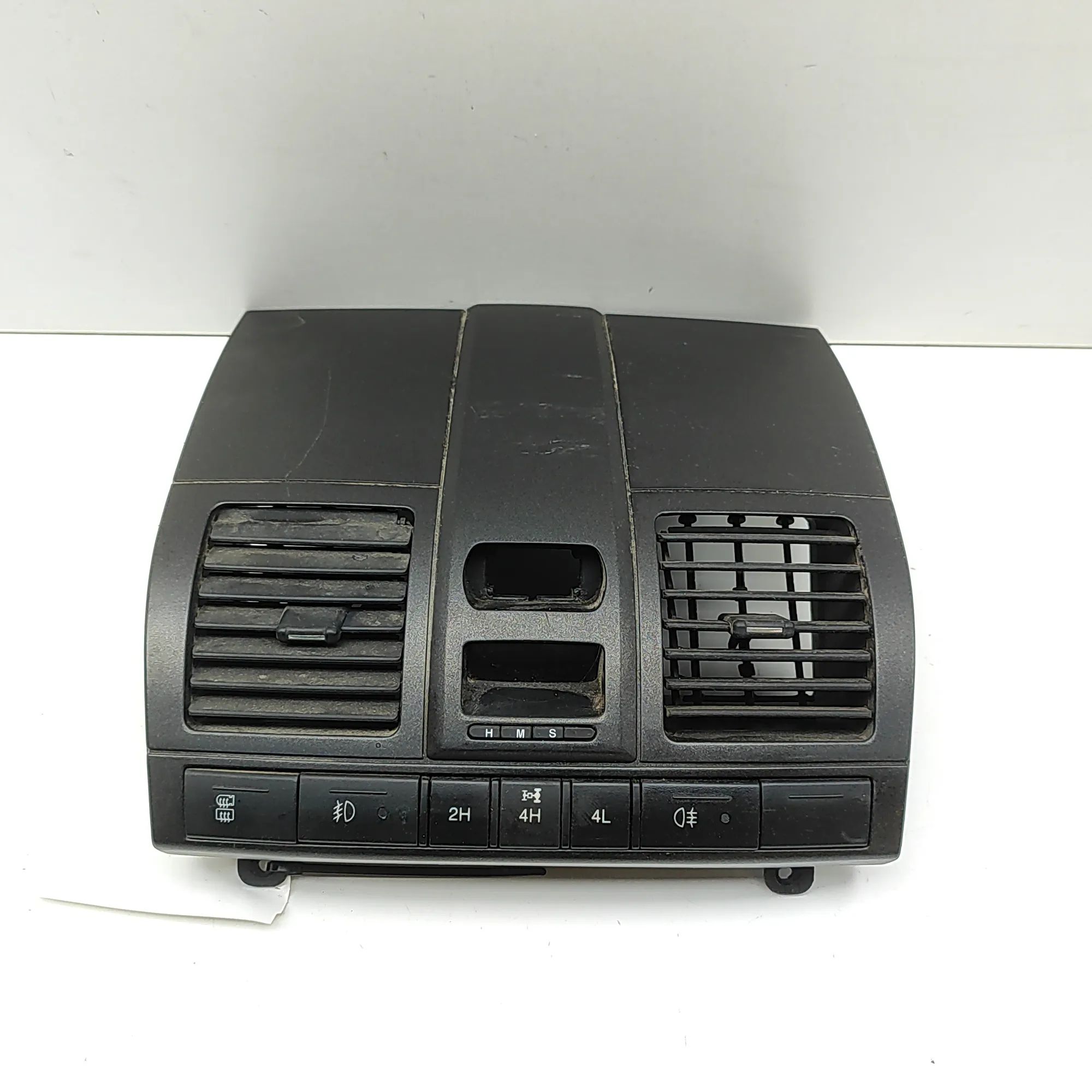 Ssangyong Rexton Dashboard Air Vents Dashboard Air Vents — SSANGYONG REXTON GAB_ (20...