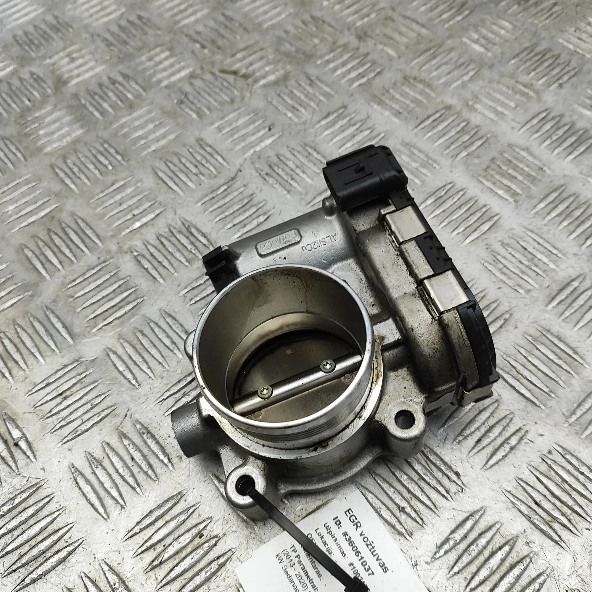 Ford Fusion (USA) Throttle body