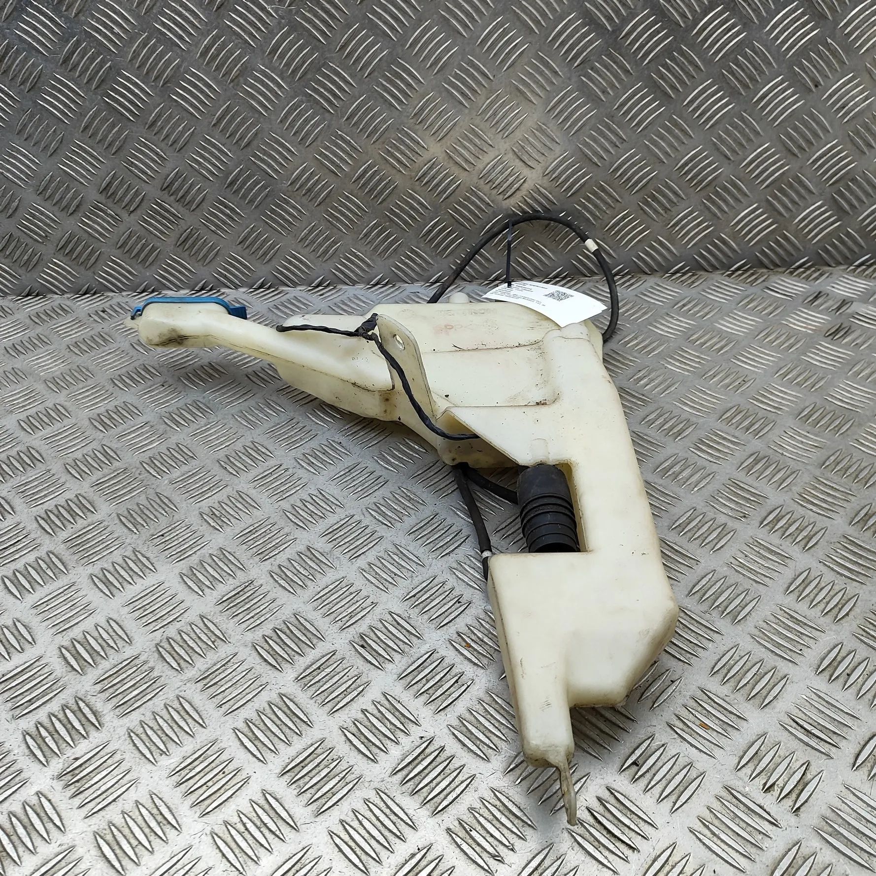 Mini One, Cooper (R50 / R52 / R53) Window Washer Tank