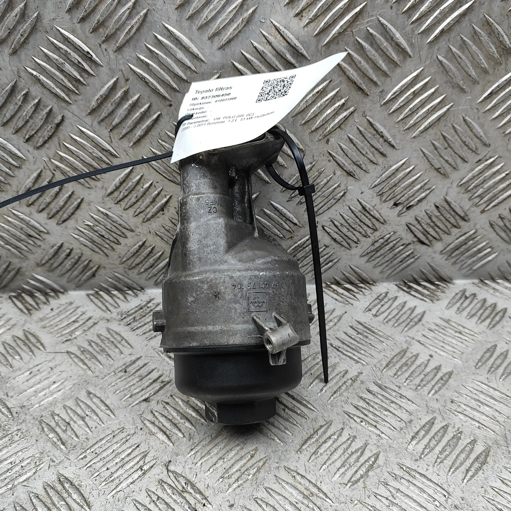Volkswagen Polo oil filter Oil filter — VW POLO 6R, 6C (2009-PRESENT) — 03...