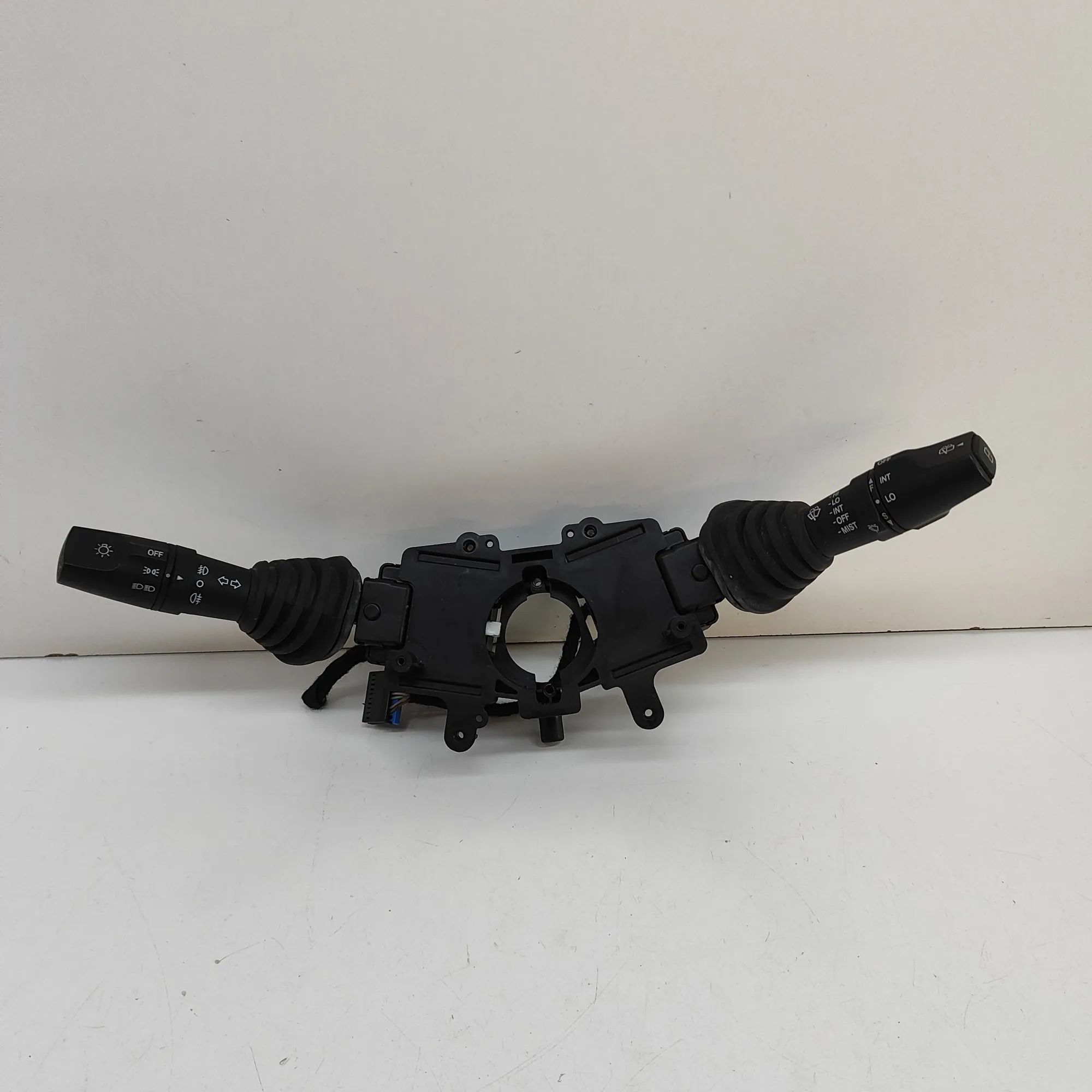 Chevrolet Captiva Indicator Wiper Stalk Switch Indicator Wiper Stalk Switch — CHEVROLET CAPTIV...