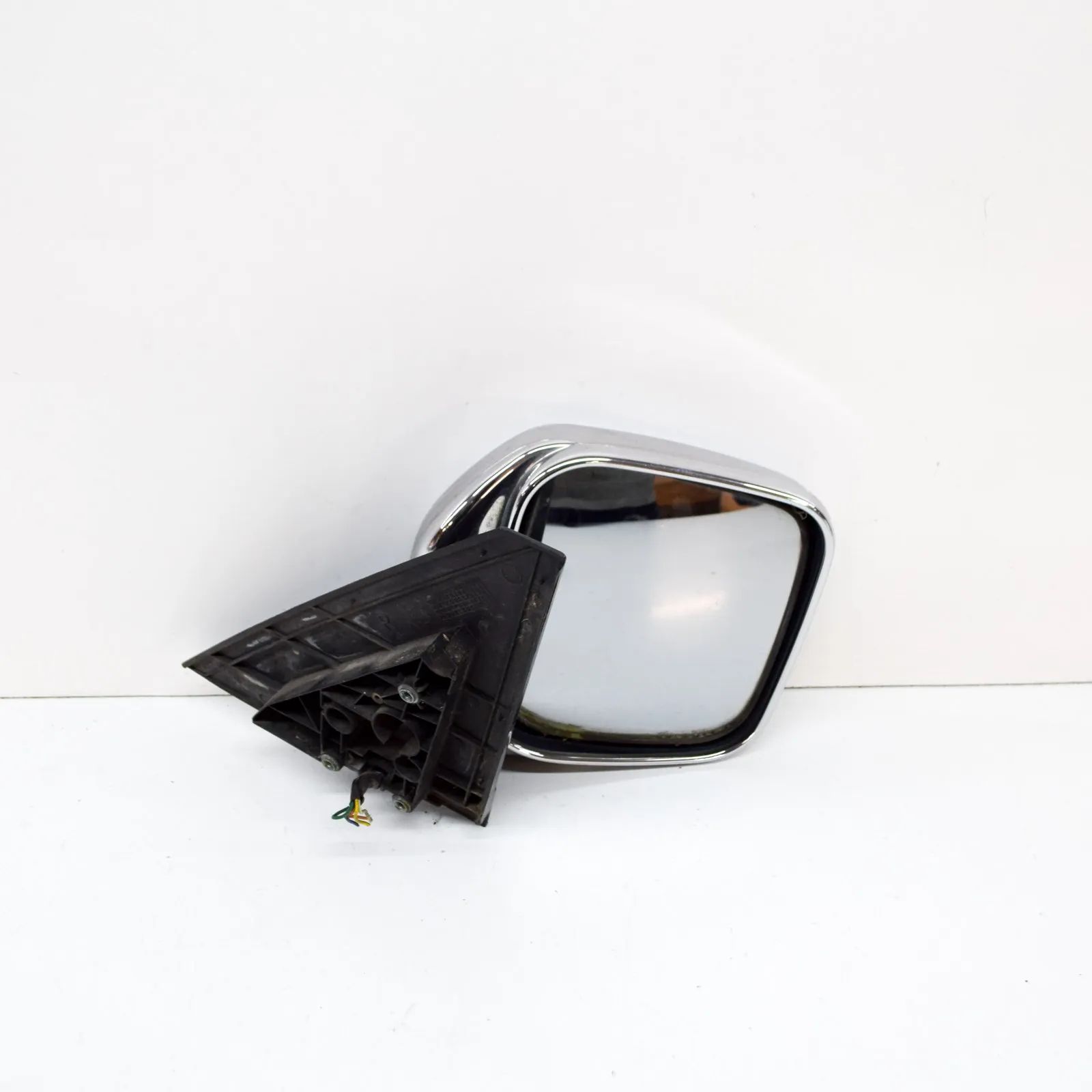 Mitsubishi Pajero Right Side Wing Mirror Right Side Wing Mirror — MITSUBISHI PAJERO III ...