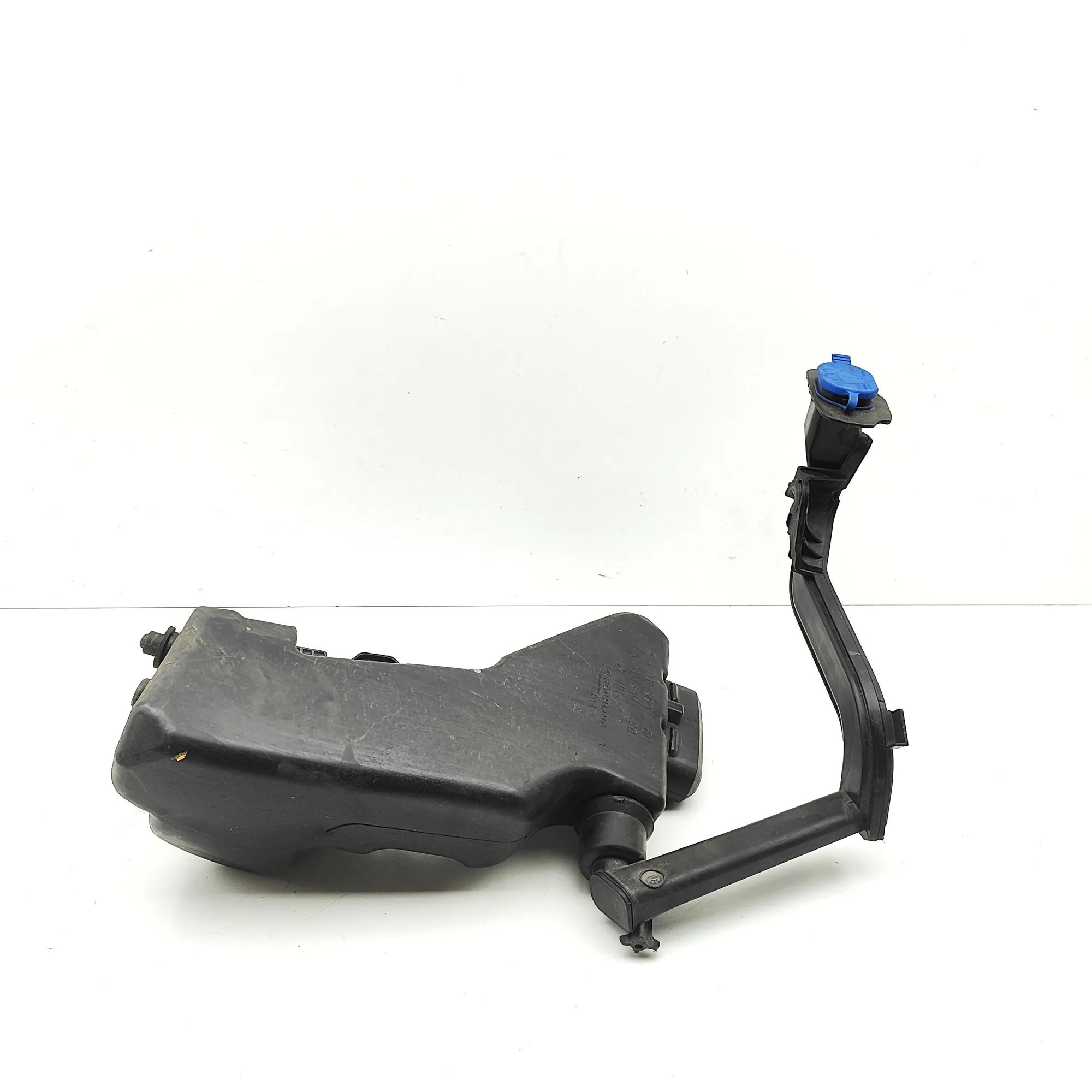 Mercedes-Benz A (W177) Window Washer Tank Window Washer Tank — MERCEDES BENZ E-CLASS (W21...