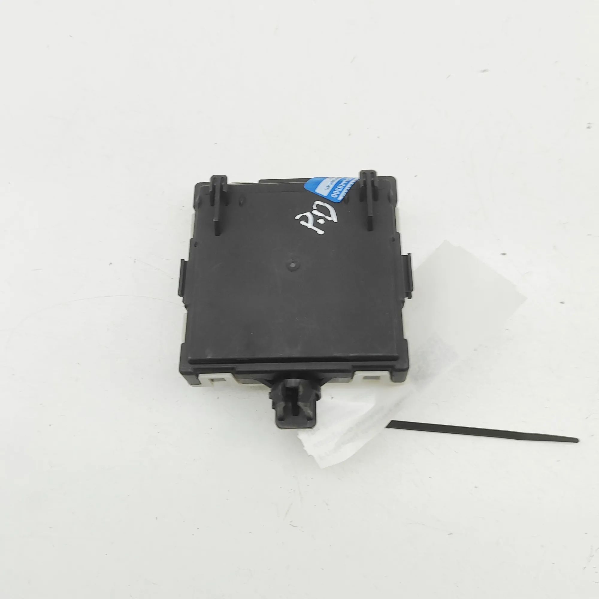 Mercedes-Benz A (W177) Door control unit — front right Door control unit — front right — MERCEDES BENZ...