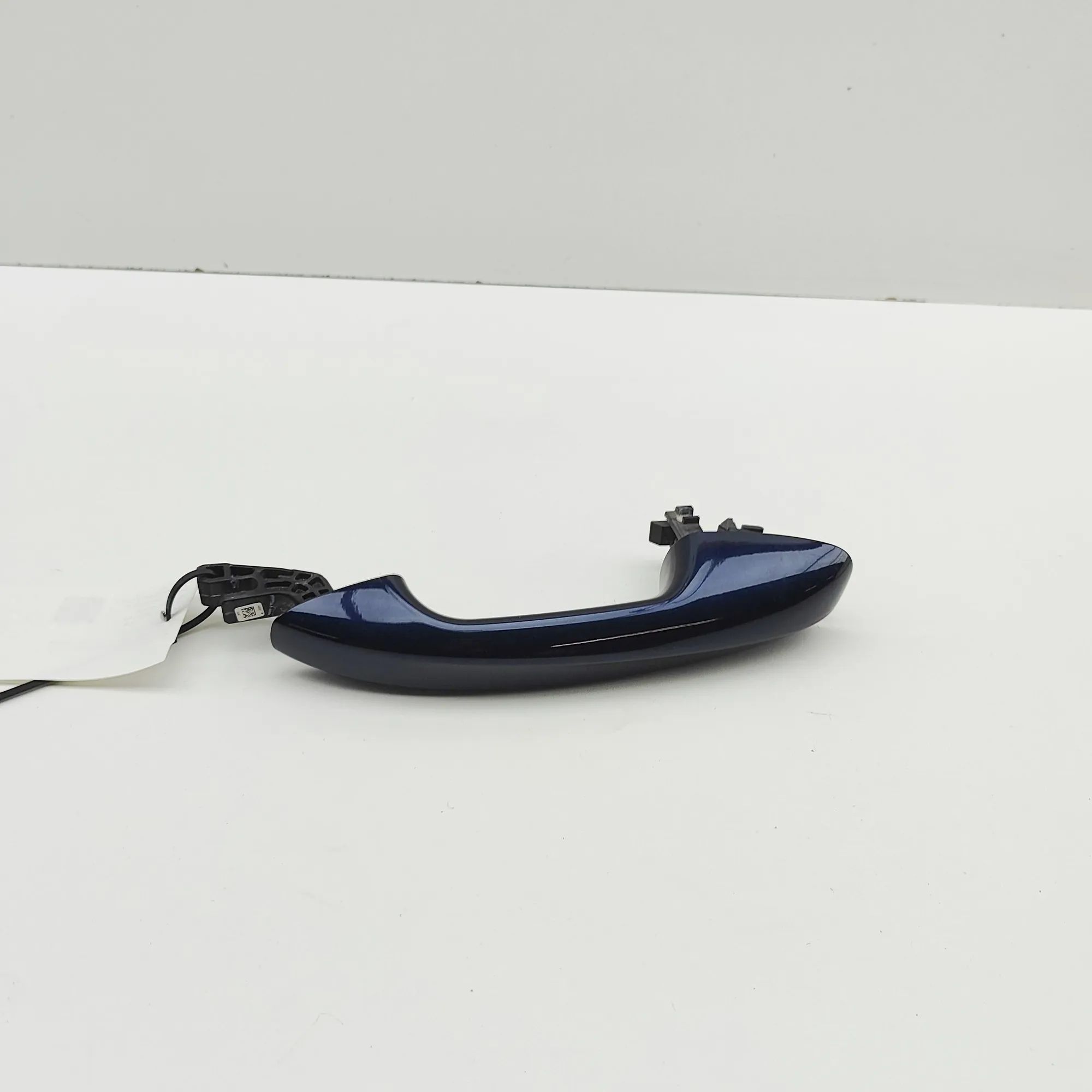 Mercedes-Benz A (W176) Front Left Door Exterior Handle Front Left Door Exterior Handle — MERCEDES BENZ...