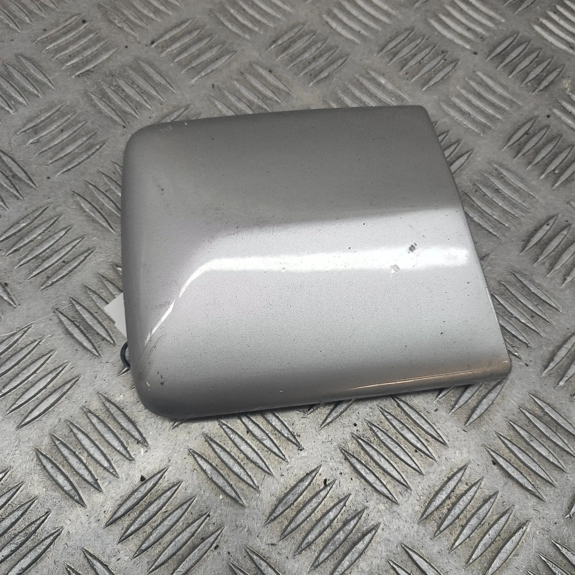 Mercedes-Benz 200 - 500 / E (W124) Door mirror frame — front right Door mirror frame — front right — MERCEDES BENZ...