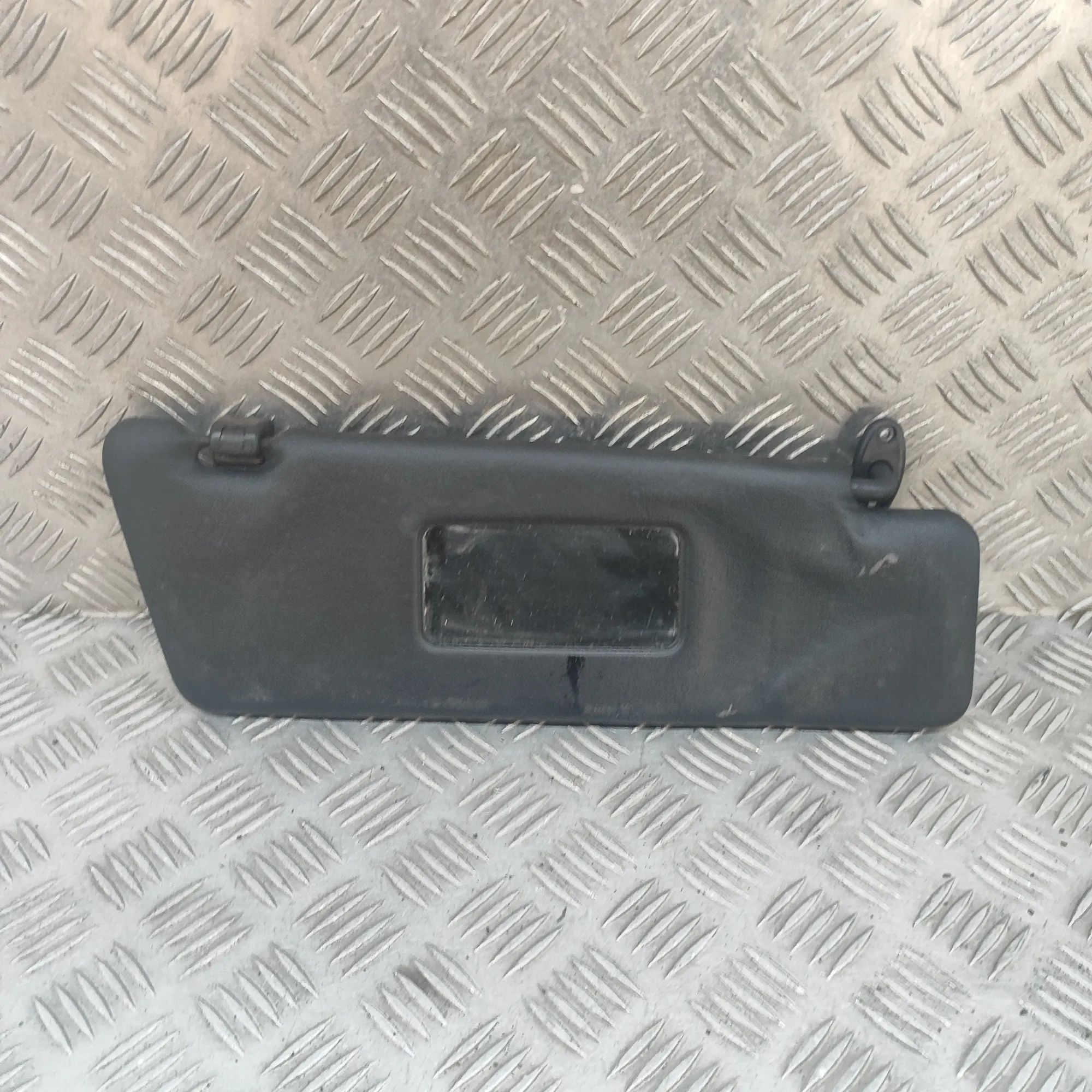 Mercedes-Benz 200 - 500 / E (W124) Sun visor — right Sun visor — right — MERCEDES BENZ E-CLASS (W124...