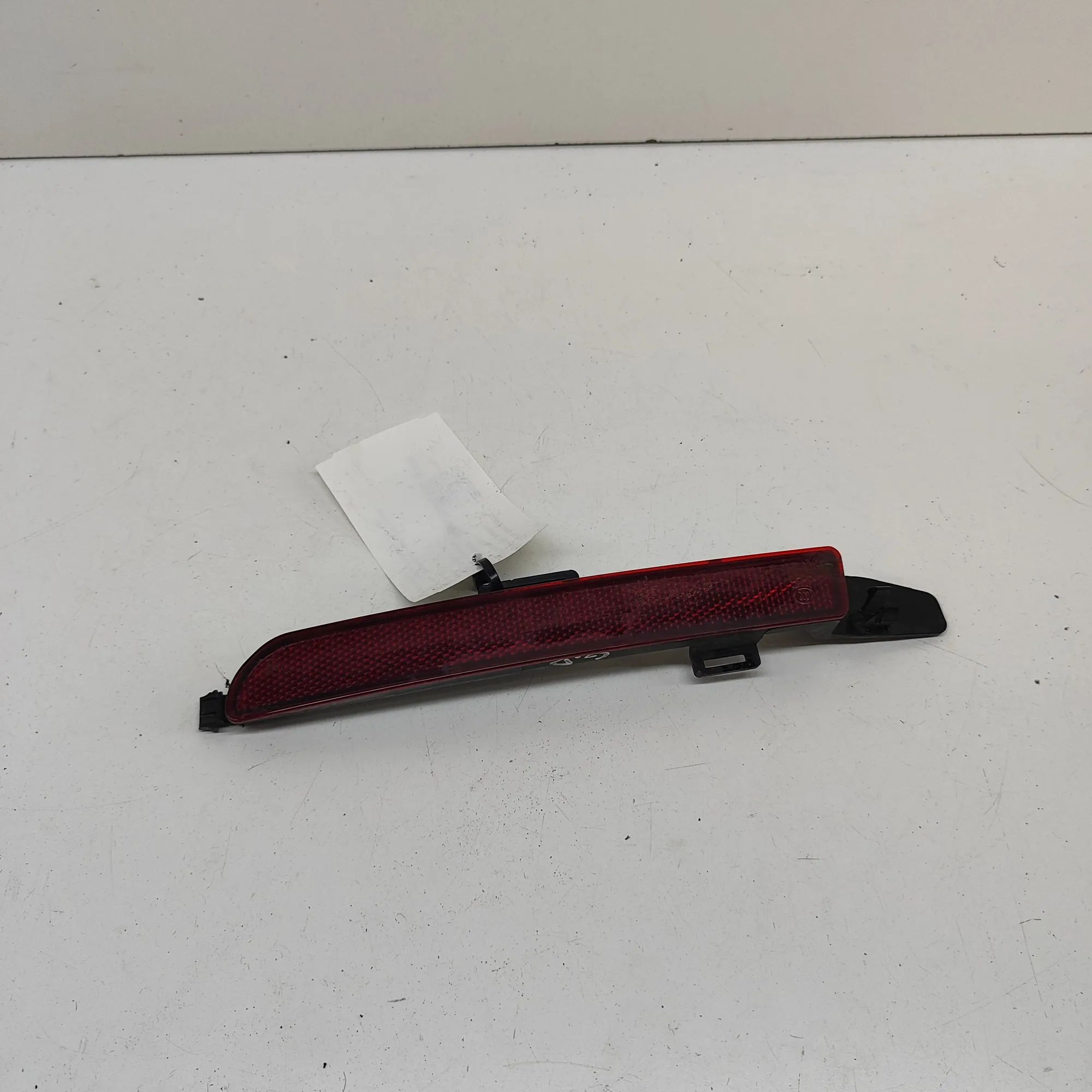 Chevrolet Orlando Bumper reflector — rear right Bumper reflector — rear right — CHEVROLET ORLAN...