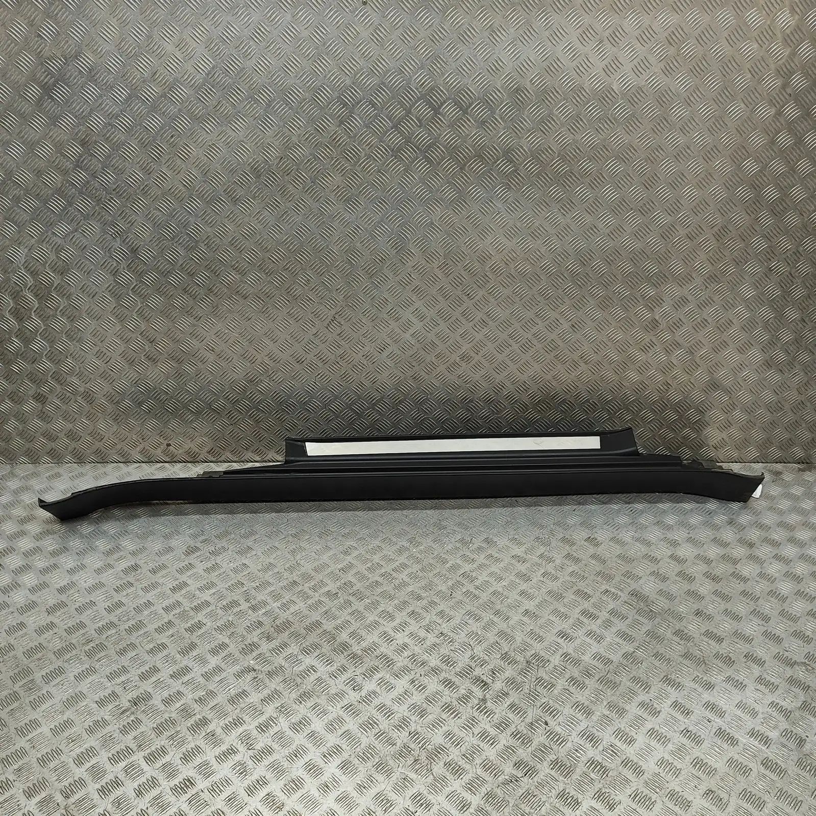 Mini One, Cooper (R50 / R52 / R53) Right Side Plastic Sideskirt Cover