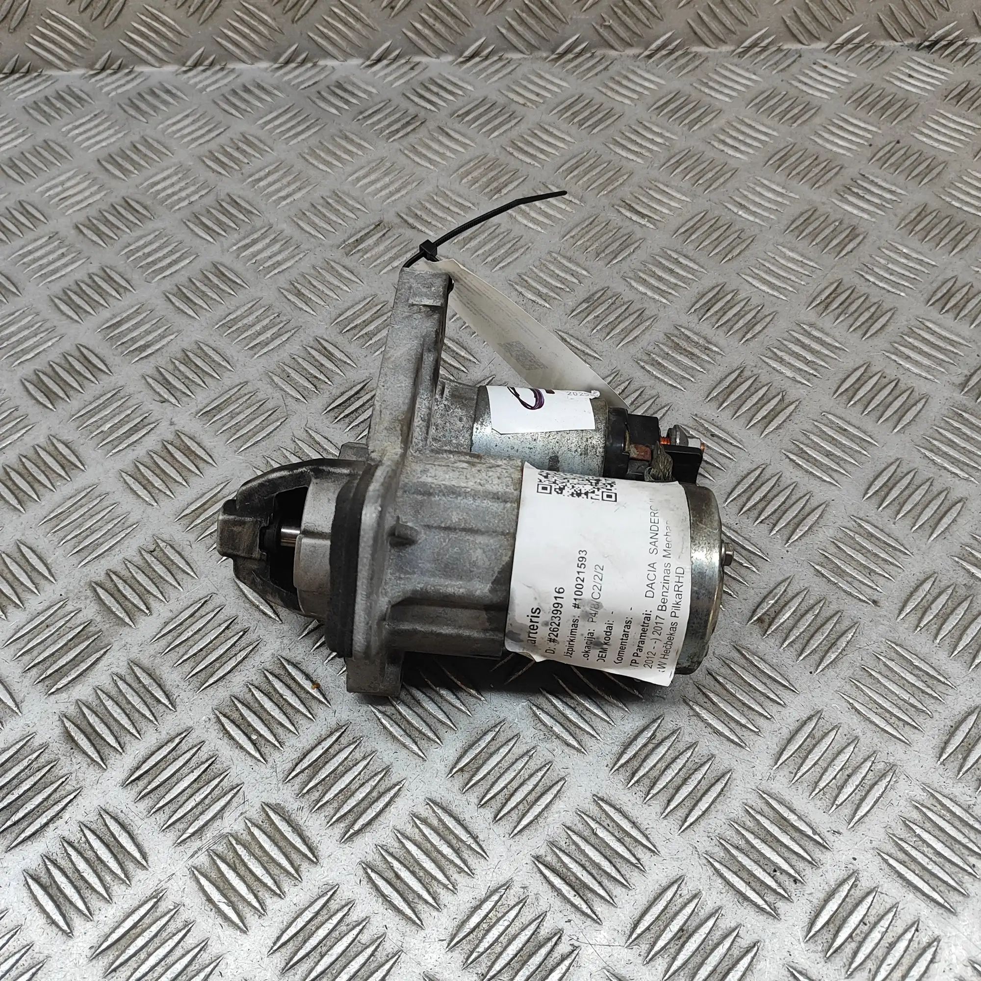 Dacia Sandero Starter Motor Starter motor — DACIA SANDERO II (2012-PRESENT)...