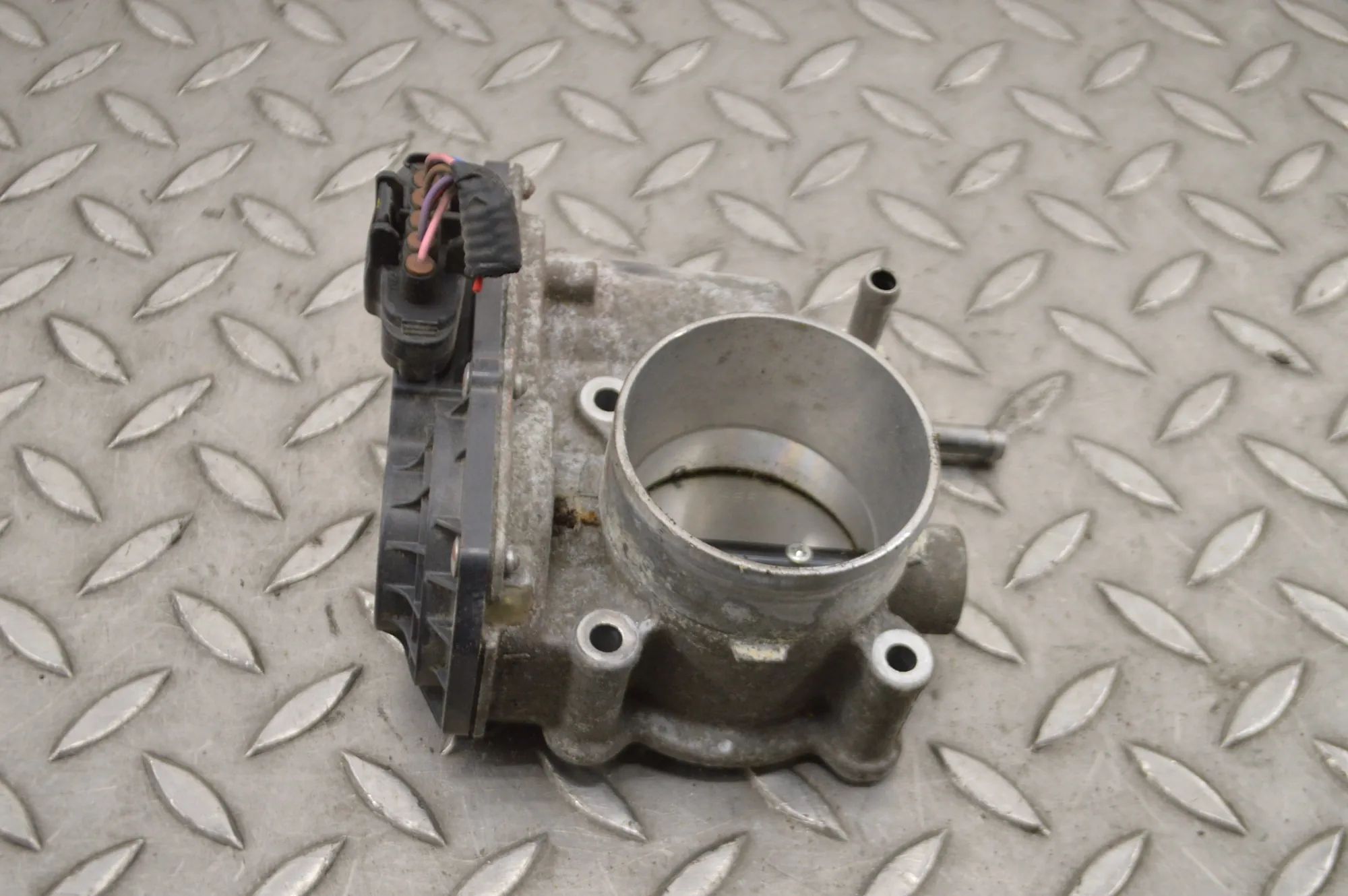 Toyota Corolla Throttle body