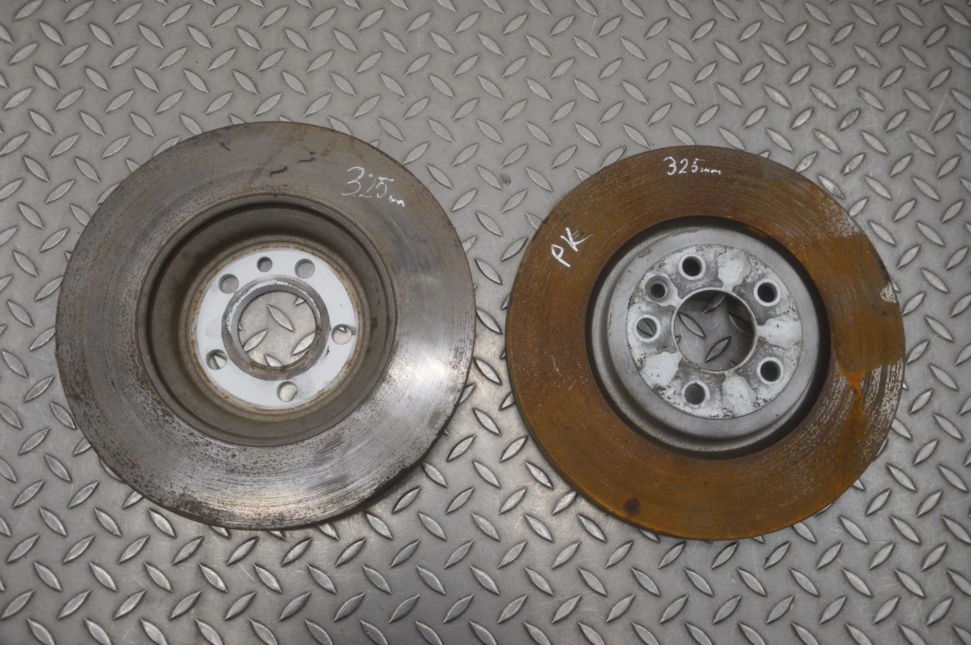 Jaguar XF Front Brake Disc Kit Front Brake Disc Kit — JAGUAR XF X260 (2015-PRE...