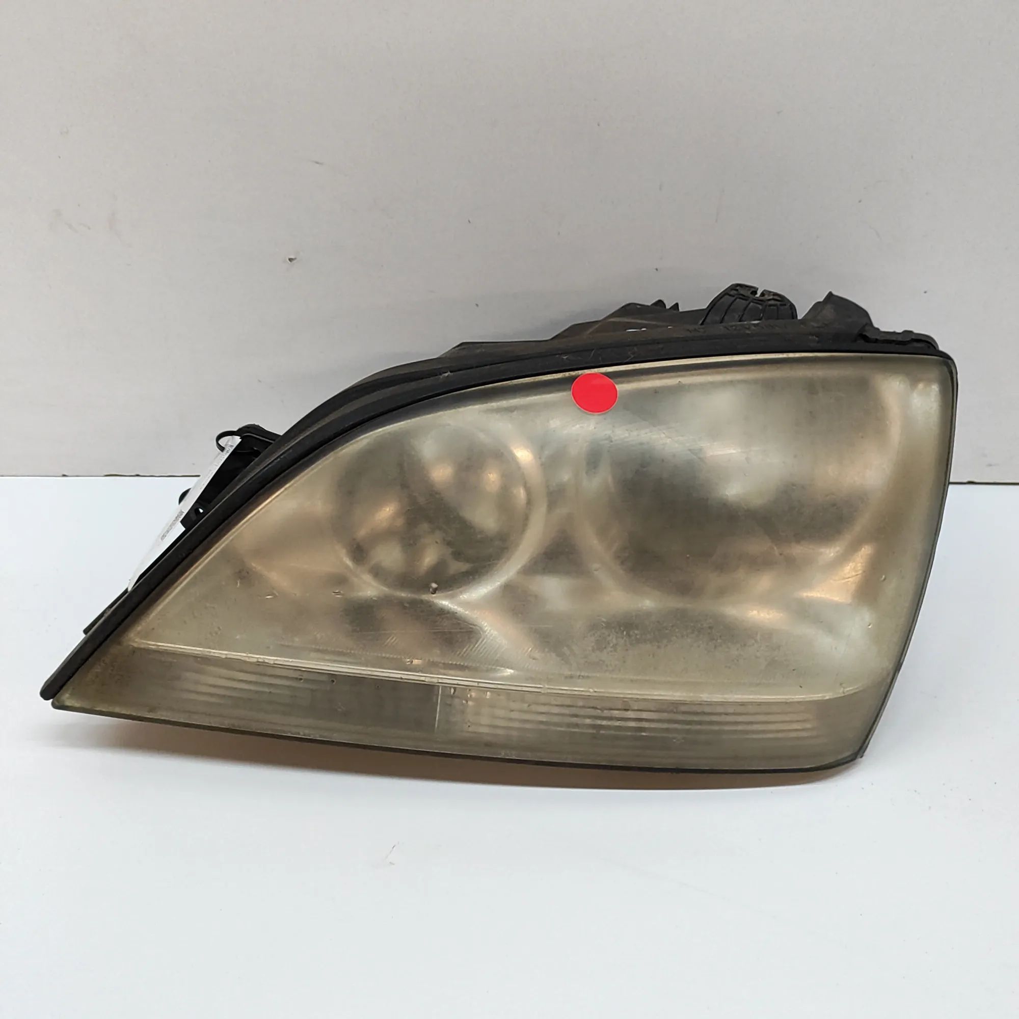 Kia Sorento Front Left Headlight Front Left Headlight — KIA SORENTO I JC (2002-2...