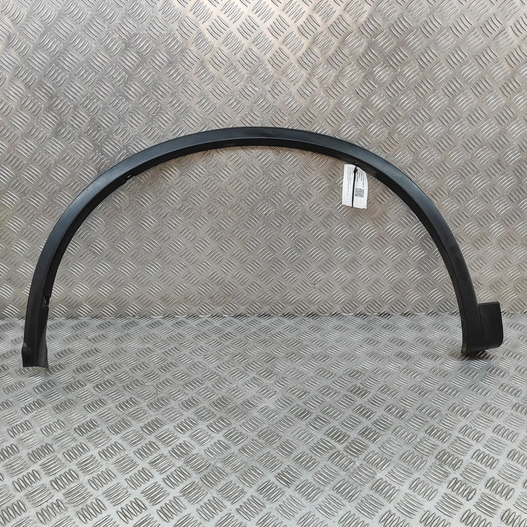 Infiniti FX (S50) Wheel arch trim — rear left Wheel arch trim — rear left — INFINITI FX (2002...