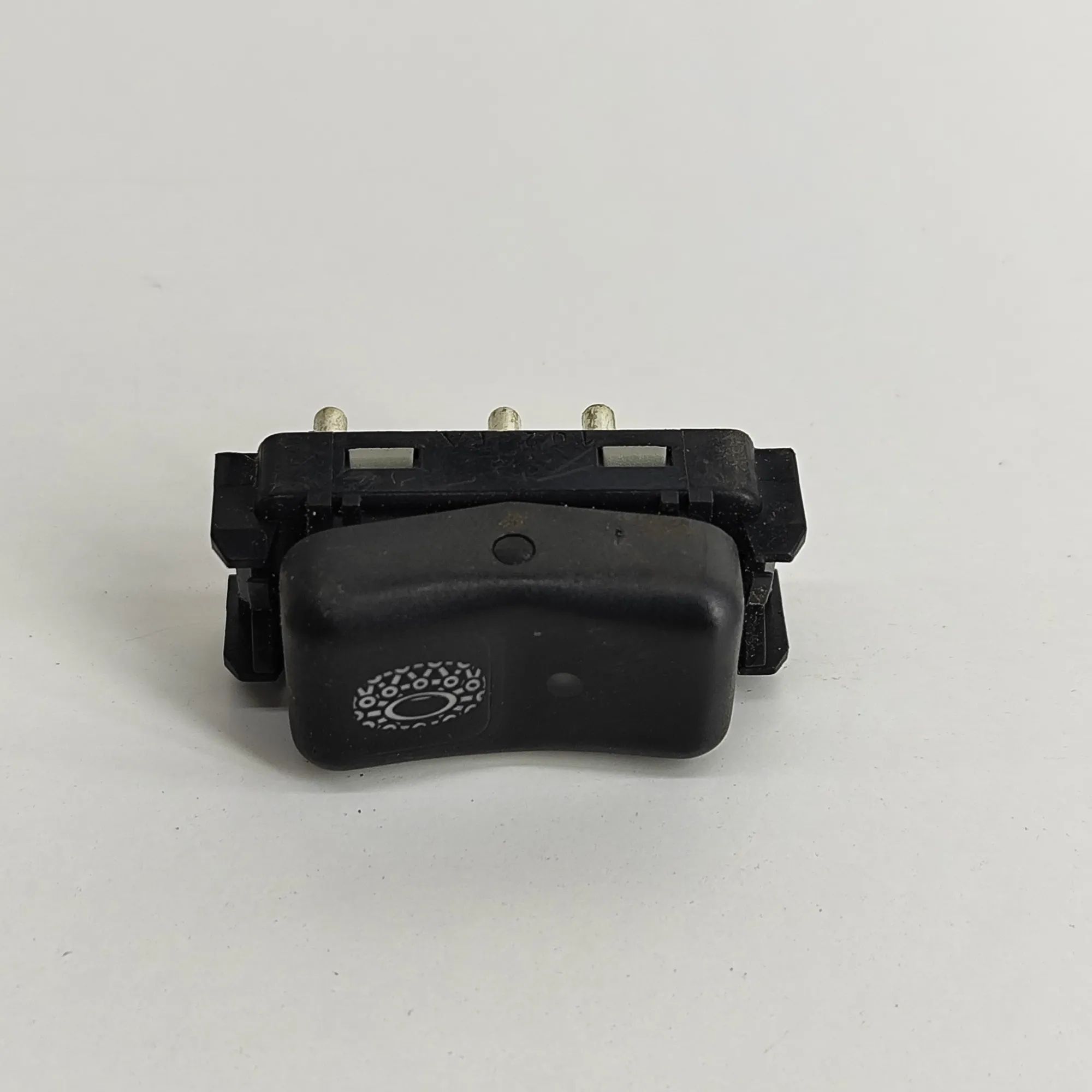 Mercedes-Benz 200 - 500 / E (W124) переключатели Switches — MERCEDES BENZ S-CLASS (W140) (1991-1...